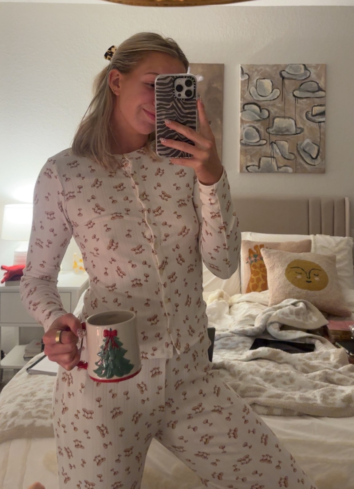 Espresso martini pj set!

#LTKHoliday #LTKselfcare