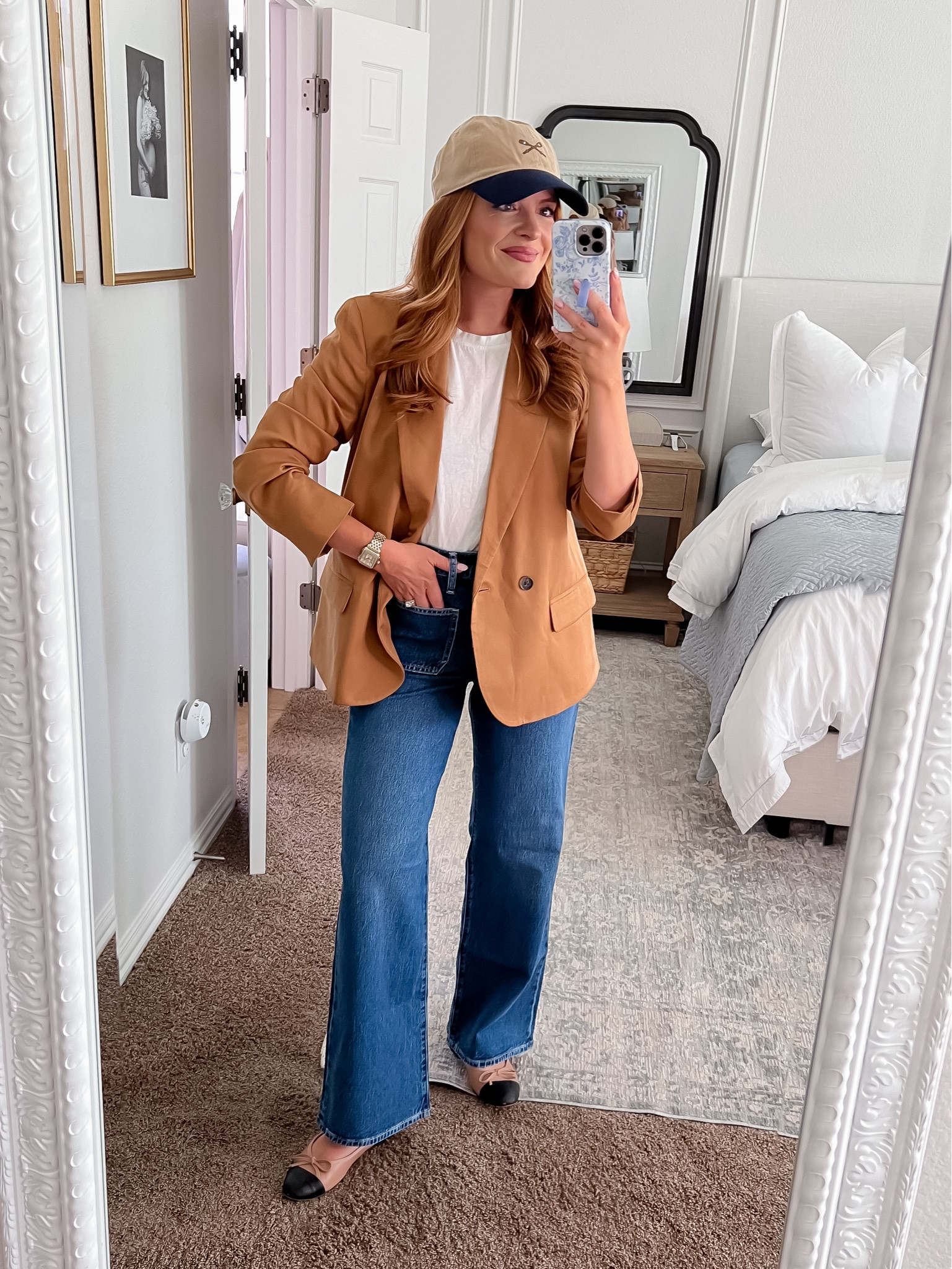 J.Crew factory sale is happening right now! The oversize blazer is a great staple throughout the fall and I love the wide leg jean options! 

Sizing:
Blazer - small
Wide leg jeans - 27

#LTKWorkwear #LTKStyleTip #LTKSaleAlert