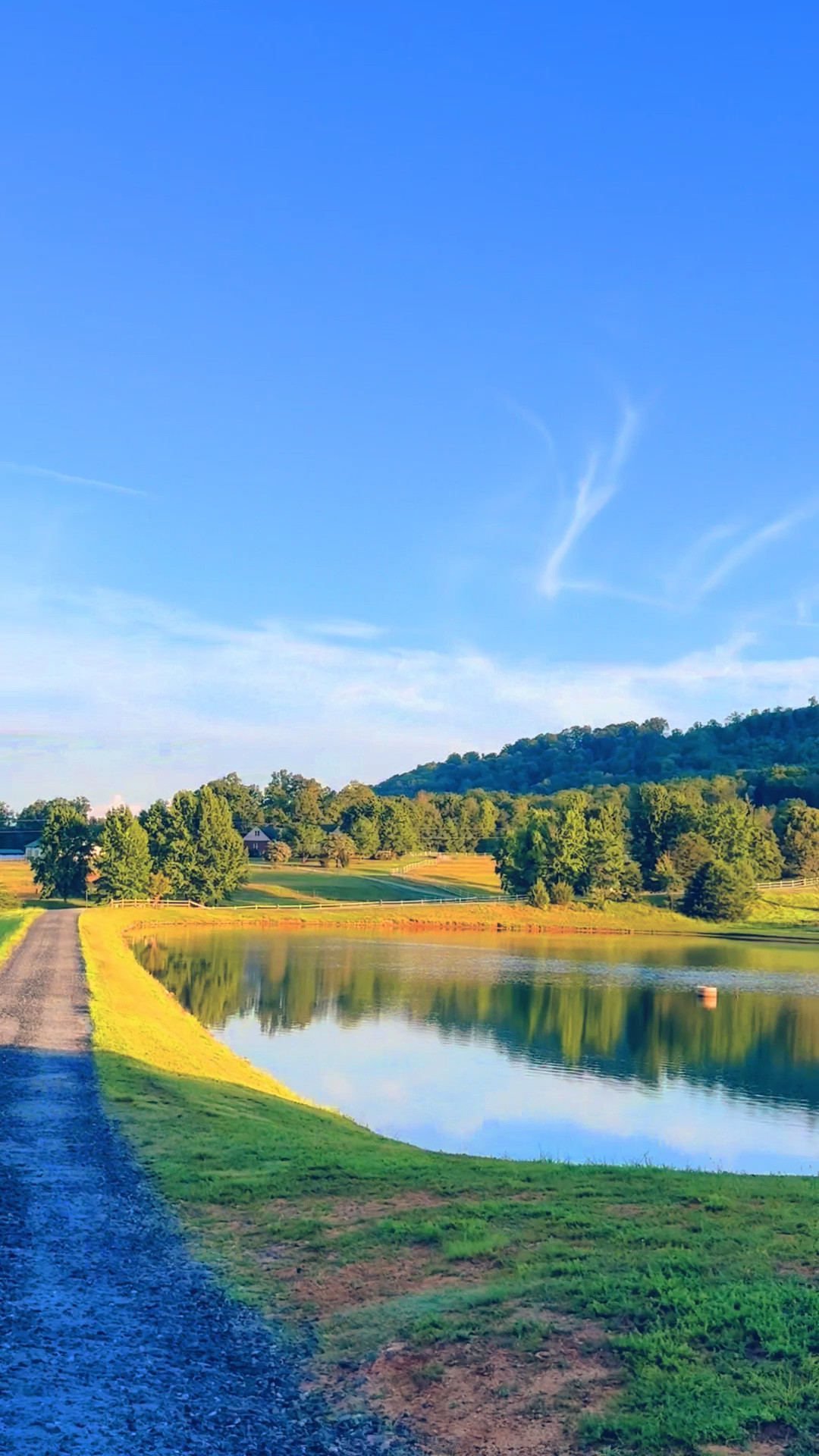 Love my MWF morning runs out here!!! 🌅 God was so intentional when He had this farm in store for us all along and knew how much I’d love walking and running these dirt roads!!!