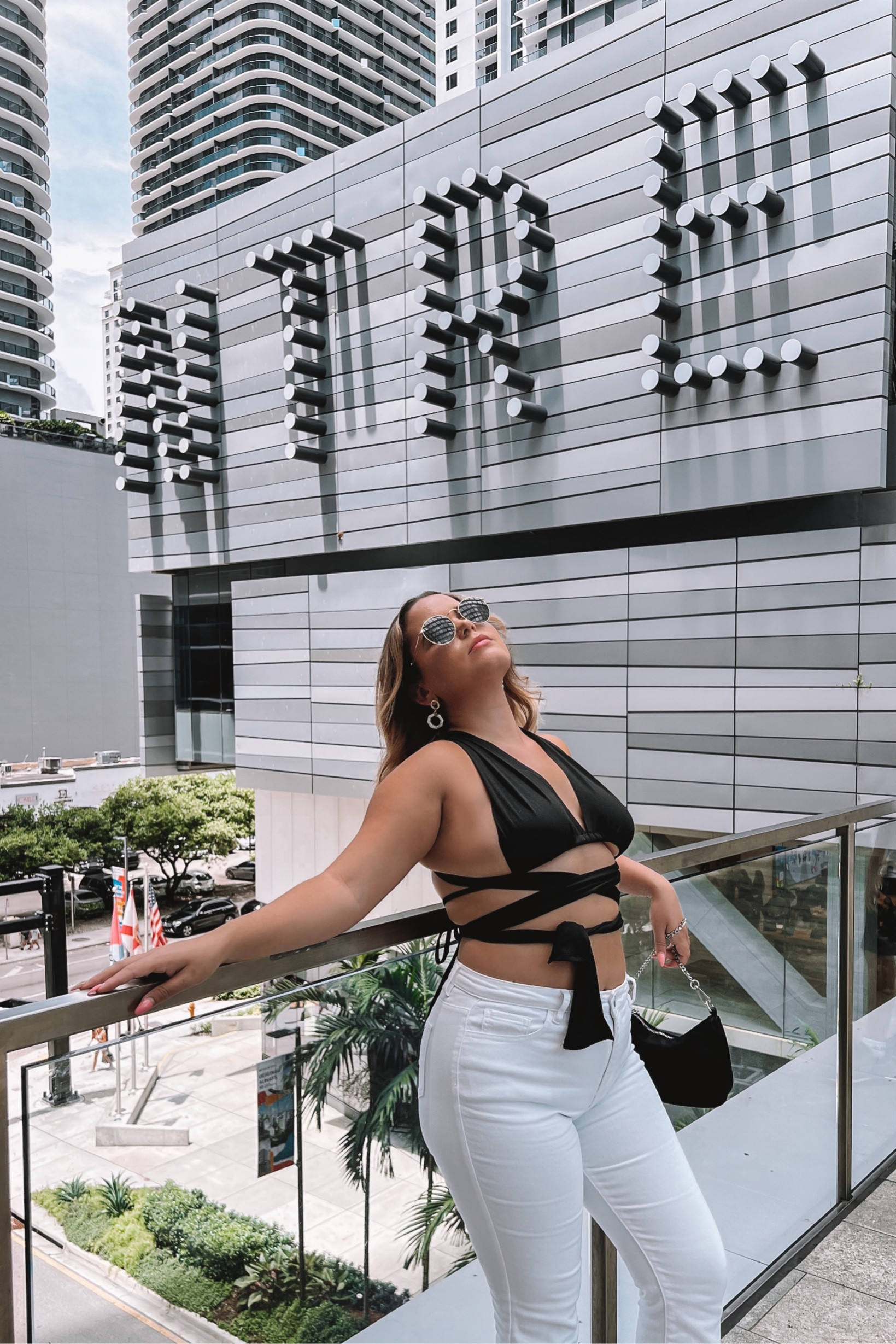 Chic outfit 

.
#chic #chicoutfit #ootd #outfitinspo #outfitideas #fashionblogger #styleinspo #retailtherapy #sheinoutfits #shein

#LTKstyletip #LTKfit