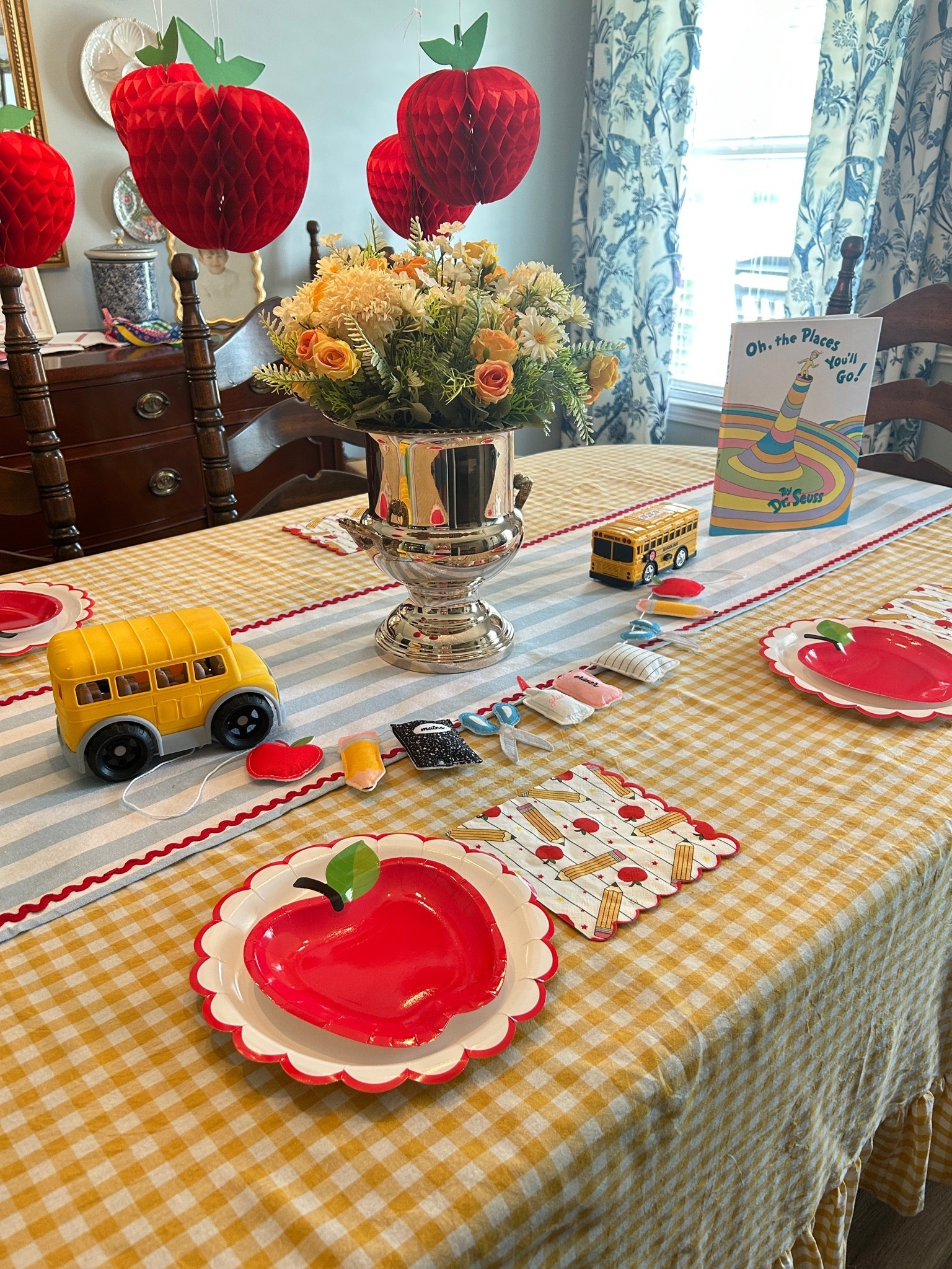 🎒🍎 First Day of Pre-K Breakfast! 🍎🎒

I couldn’t let my sweet boy start his first day of Pre-K without making the morning a little extra special! 🥹❤️

A few simple decorations, a special breakfast, and lots of excitement made for the sweetest start to such a BIG day. And the best part? Everything was budget-friendly, and I already had most of it on hand! 🙌🏻