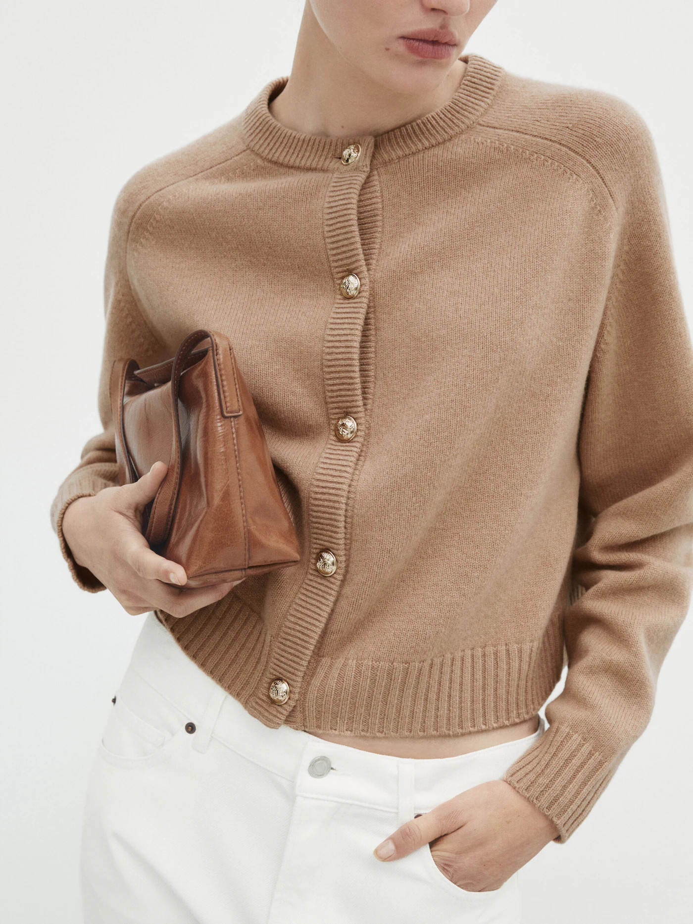 Knit cardigan made of 100% wool with buttons | Massimo Dutti UK