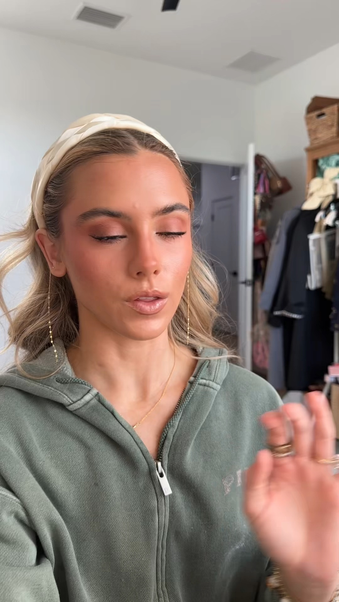 L'Oreal Paris Infallible 3-Second Up to 36HR Wear Setting Spray: Lock in your flawless look for up to 36 hours! This microfine mist sets makeup instantly, keeping it fresh, transfer-resistant, and picture-perfect all day, now in two sizes!
Microfine Mist: Applies evenly without droplets, feeling lightweight and breathable on your skin.
36H Transfer-Resistant Wear: Your face, eye, and lip makeup stays put, resisting sweat and smudges.
Instant Dry & No White Cast: Professional-inspired aerosol dries fast, preventing cracking, flaking, or a ghostly finish.
Natural Healthy Glow: Achieve a radiant, natural finish that looks flawless, never cakey.

#LTKgrwm #LTKBeauty #LTKFindsUnder50