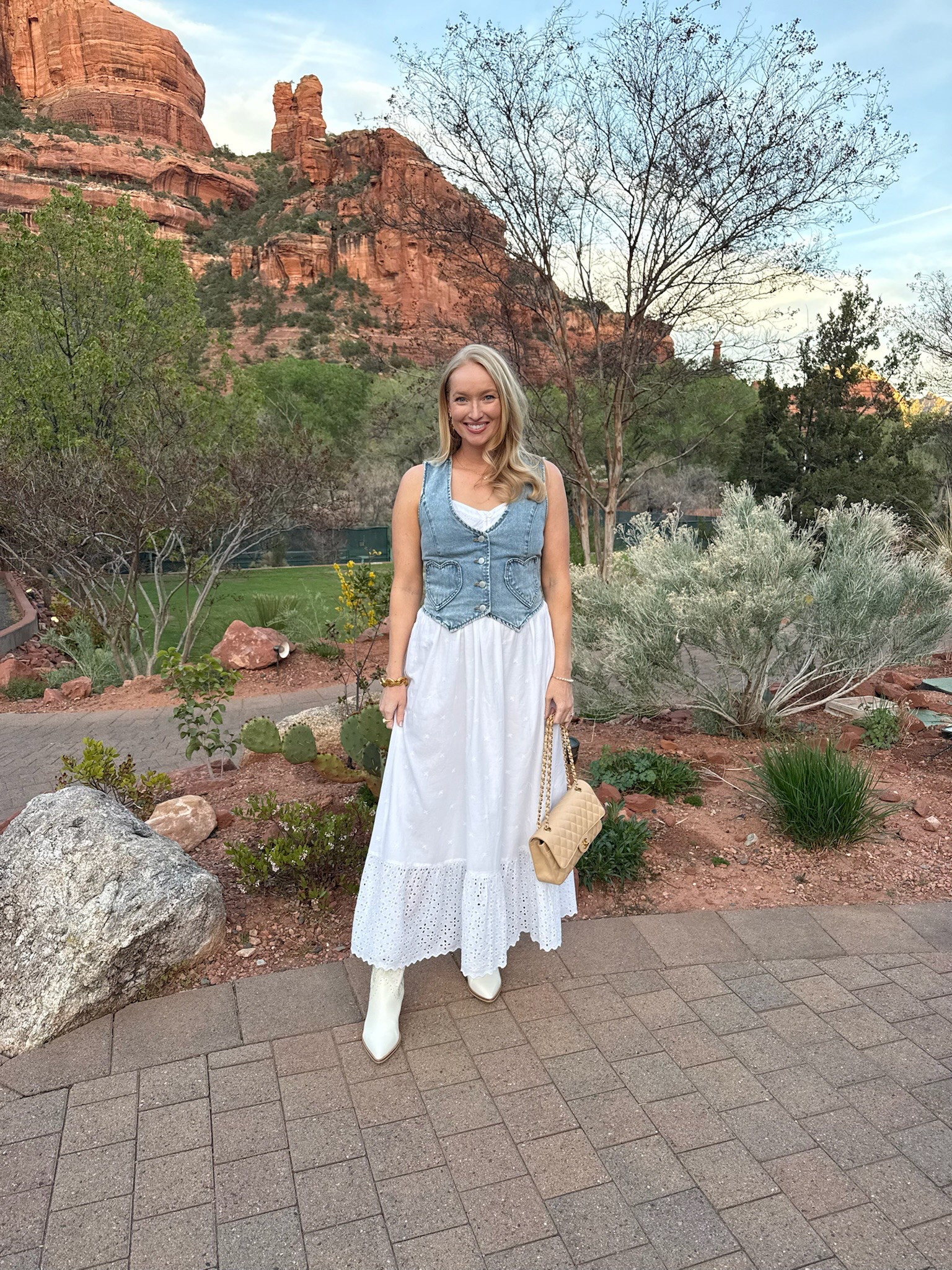Dinner outfit in Sedona, Arizona! Western outfits // dinner outfits // date night outfits // girls night outfits // concert outfits // OOTD

#LTKTravel #LTKStyleTip #LTKSeasonal