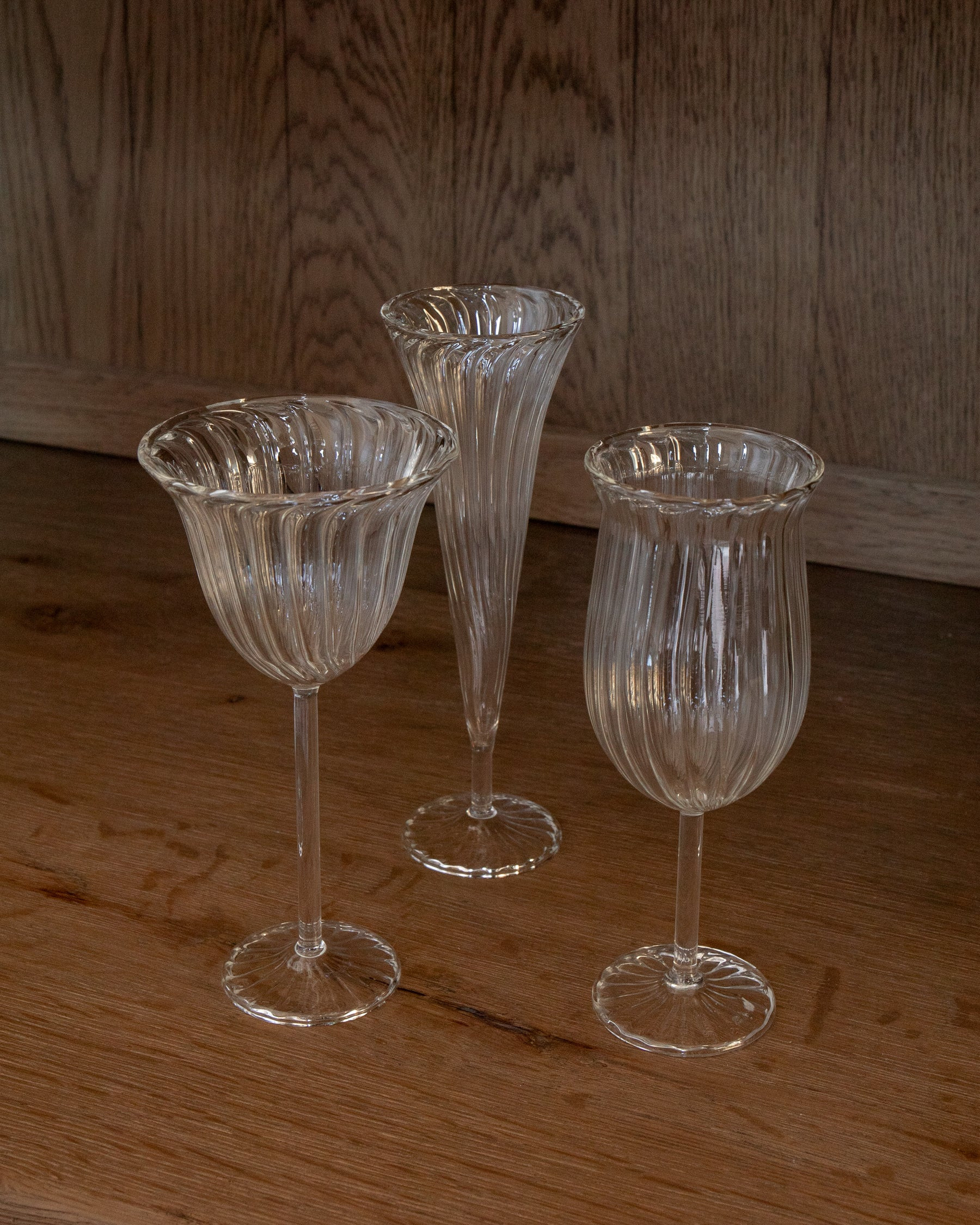 Tulip Glassware | The Vintage Rug Shop