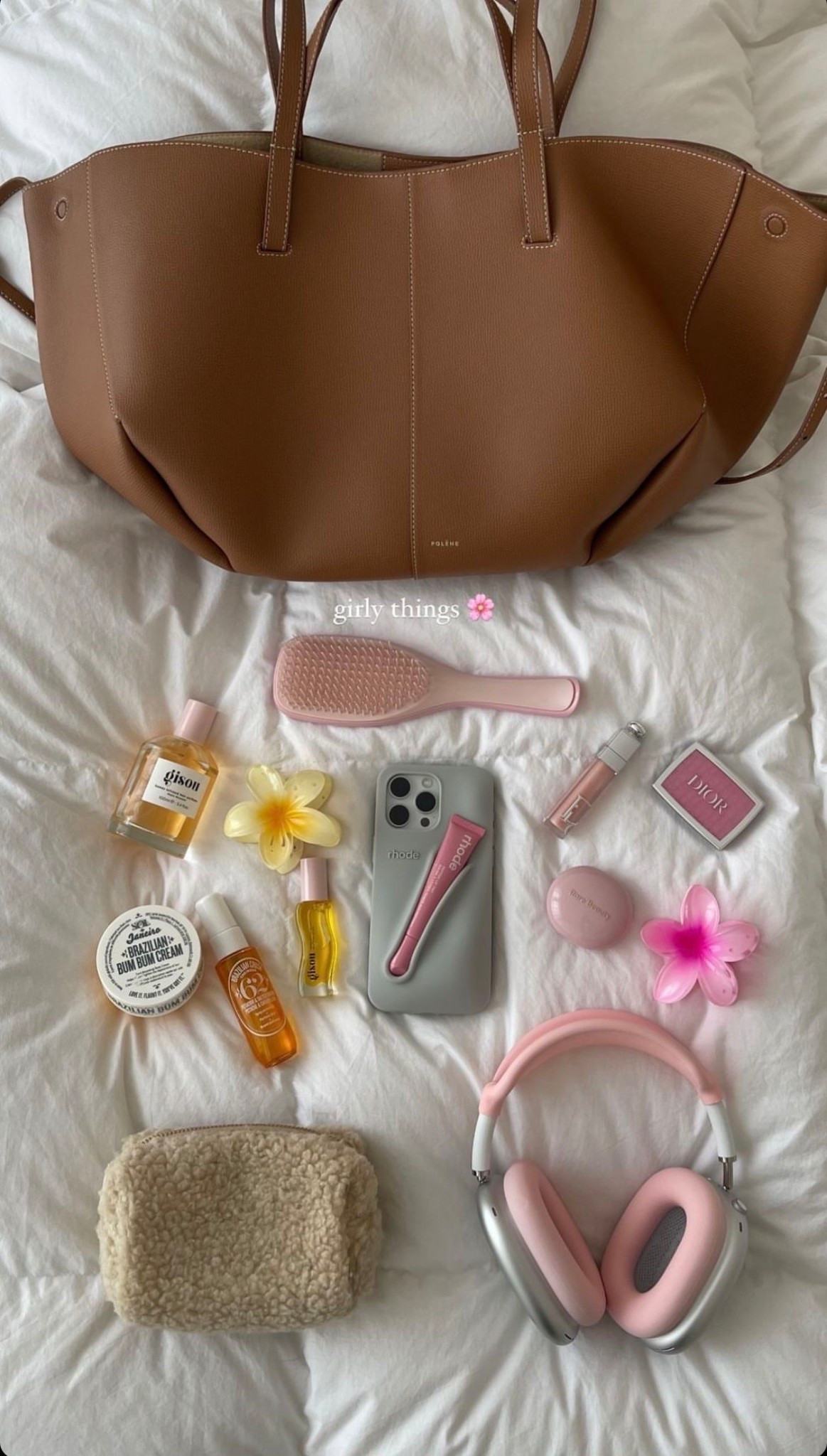 What’s In my Bag Pintrest edition 

#LTKStyleTip #LTKFindsUnder100 #LTKTravel