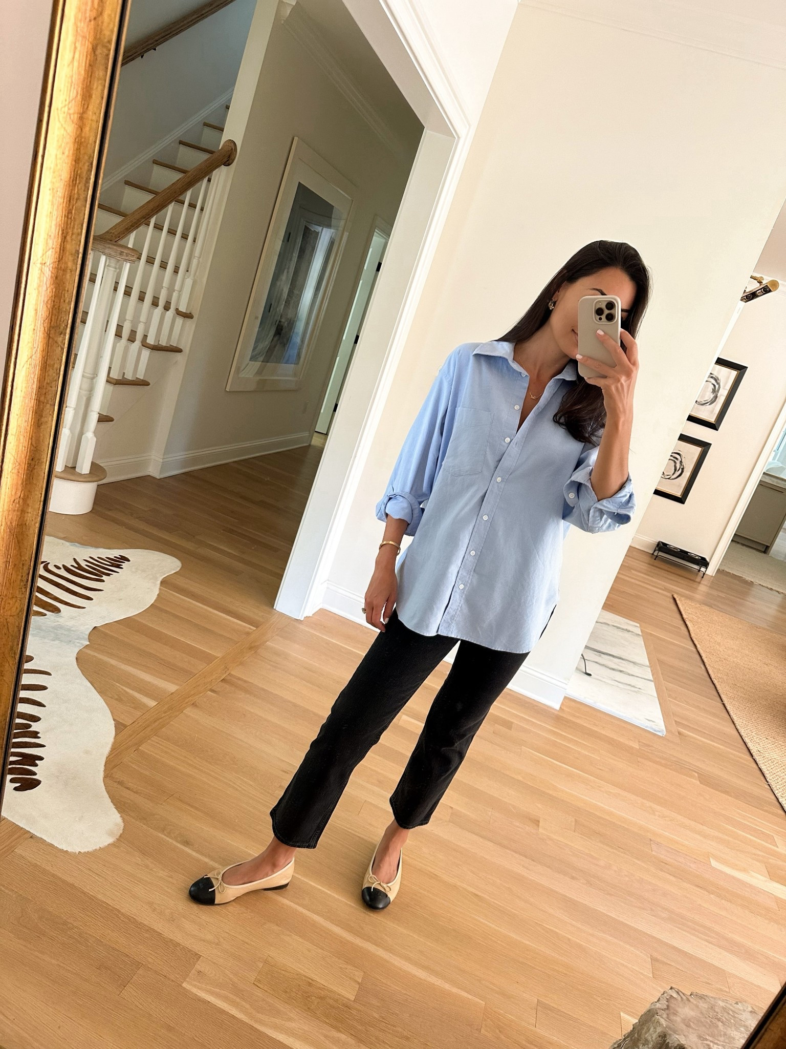 Easy everyday outfit, classic outfit, fall fashion, fall outfit, workwear, denim jeans, button down shirt. 

#LTKSeasonal #LTKSaleAlert #LTKWorkwear