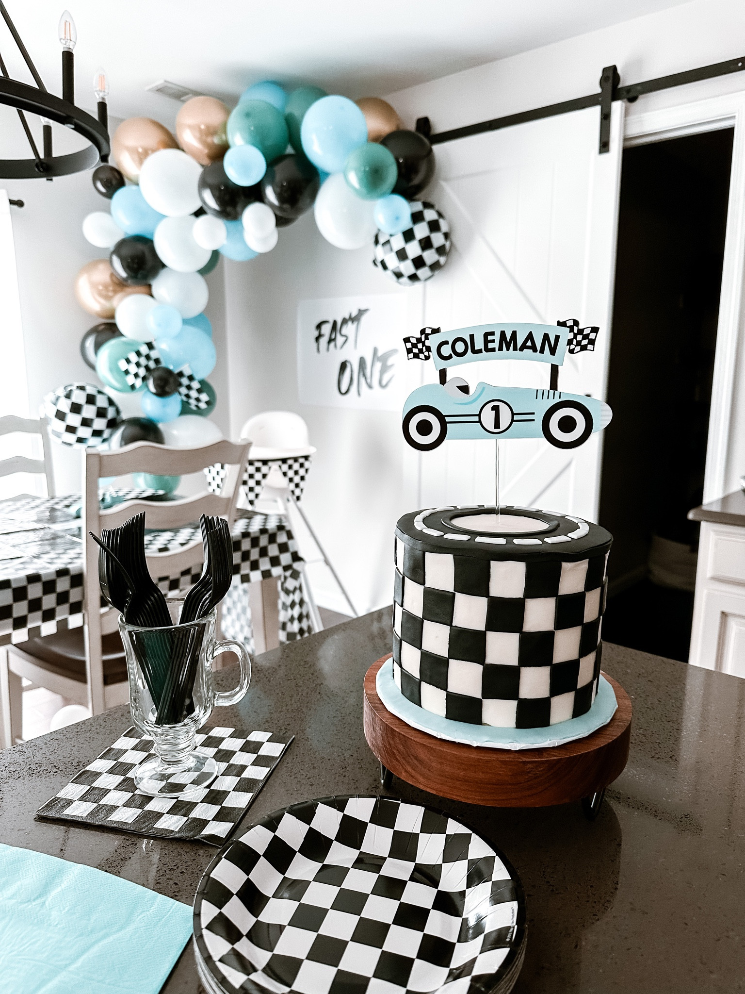 Fast One birthday party decorations! 🏁

#LTKfamily #LTKkids #LTKbaby