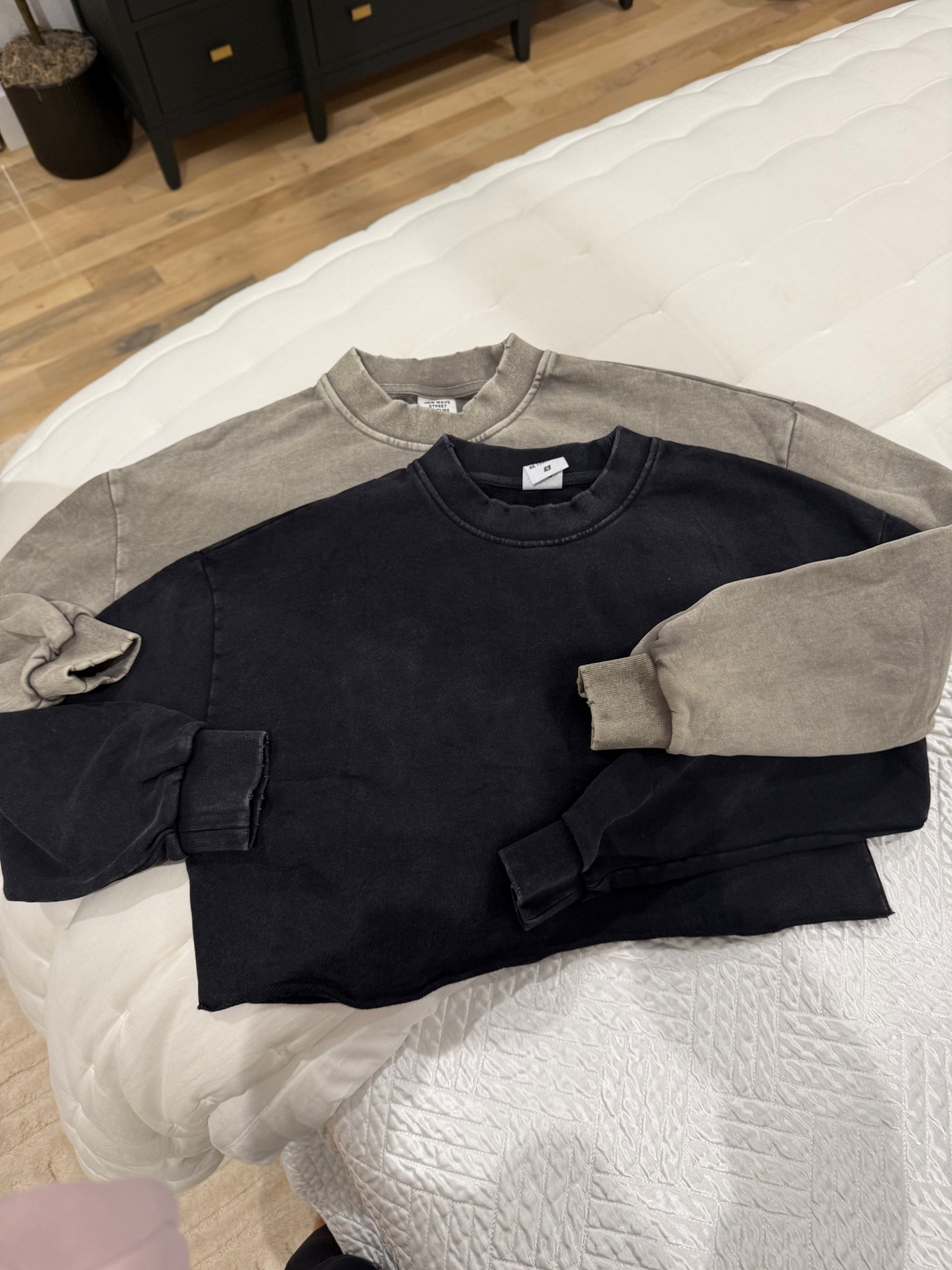 Washed cropped sweatshirt I live in love the raw hem  

#LTKPetite