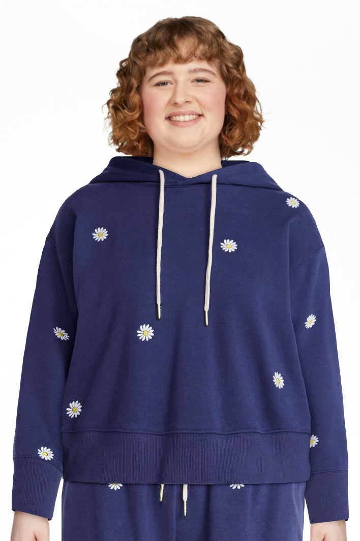 Free Assembly Women’s and Women’s Plus Cropped Embroidered Pullover Hoodie Sweatshirt, Sizes ... | Walmart (US)