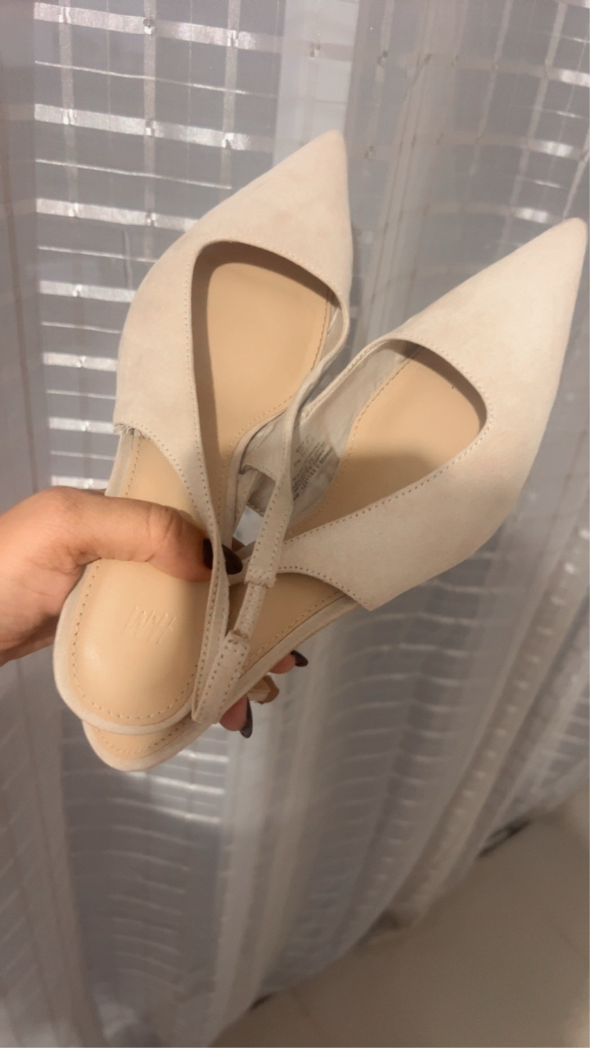 Zapatos de punta 

#LTKU #LTKgrwm #LTKootd