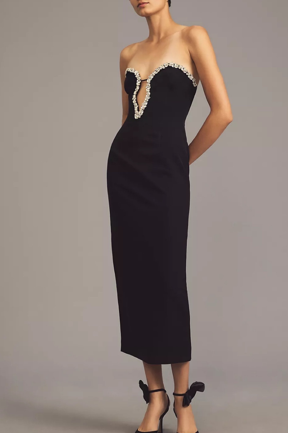 This sleek LBD encrusted with crystals is perfect for a winter wedding guest dress!🤩

#LTKHoliday #LTKSeasonal