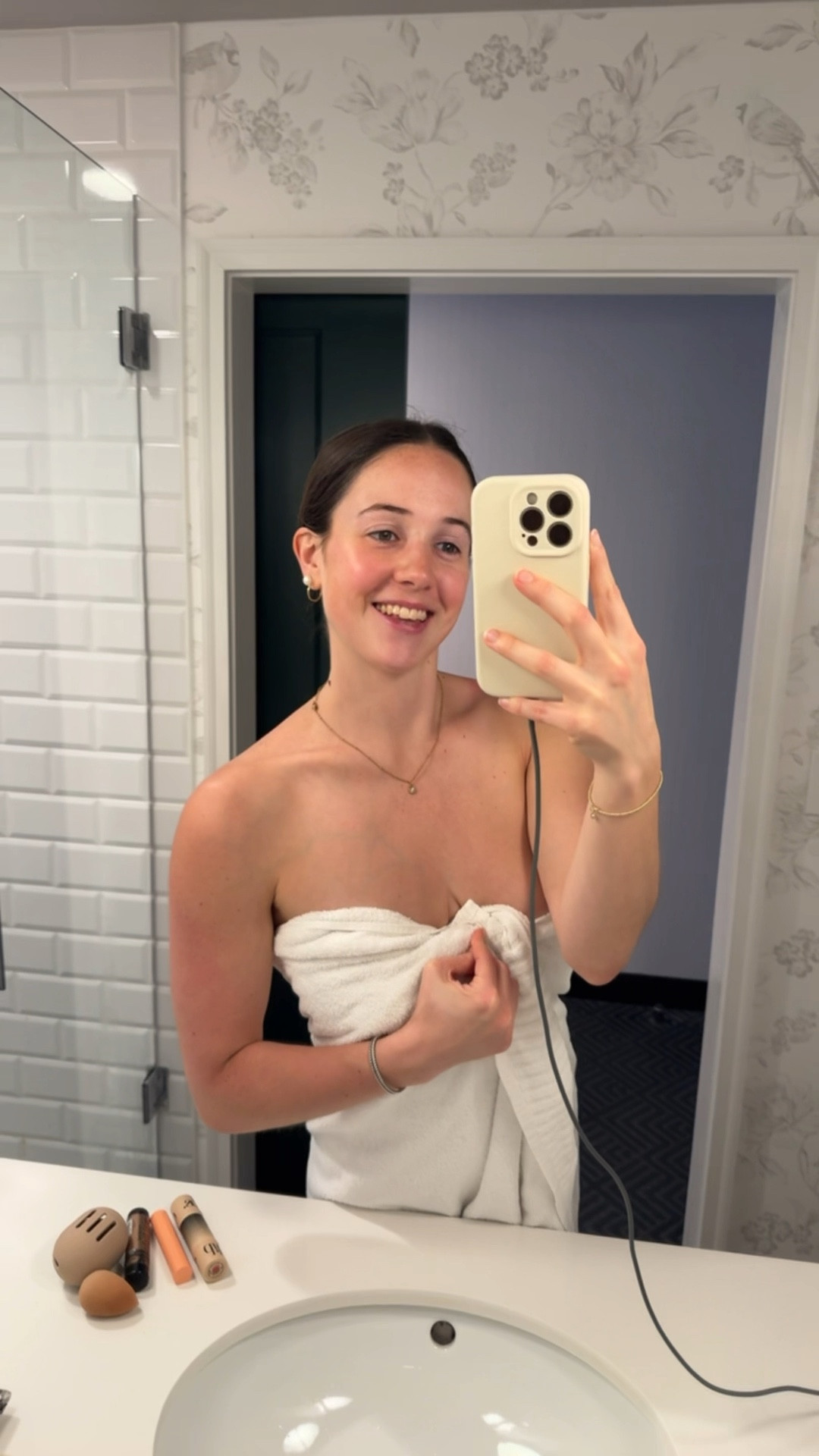 grwm for my sister’s rehearsal dinner🧖🏼‍♀️💋💄 as a girly who wore more makeup when she did dance at 5 years old lol — linked my skincare essentials for today, too!

#LTKBeauty #LTKWedding #LTKParties