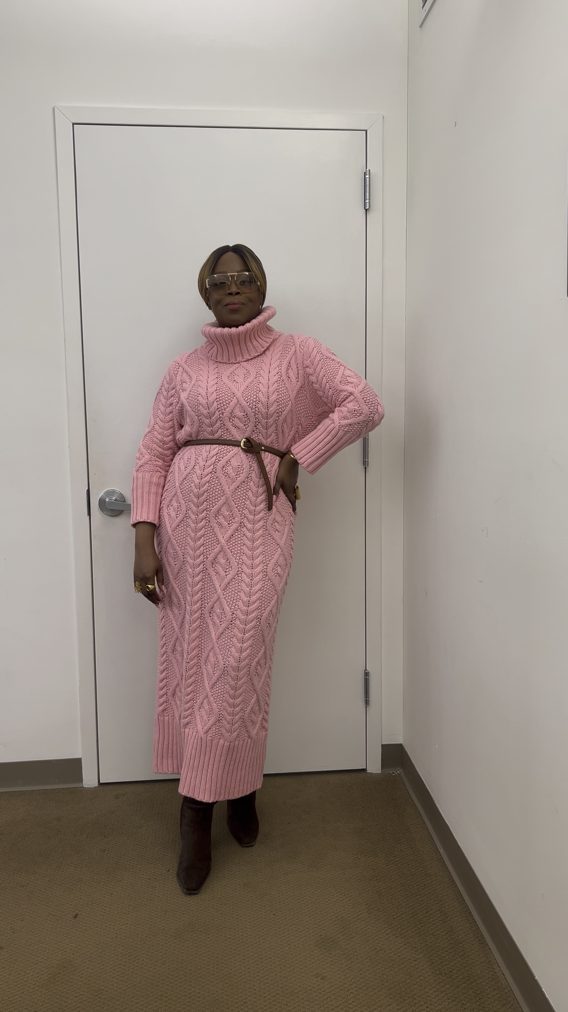 Sweater dress for these cold days 

#LTKWatchNow #LTKStyleTip #LTKFindsUnder100