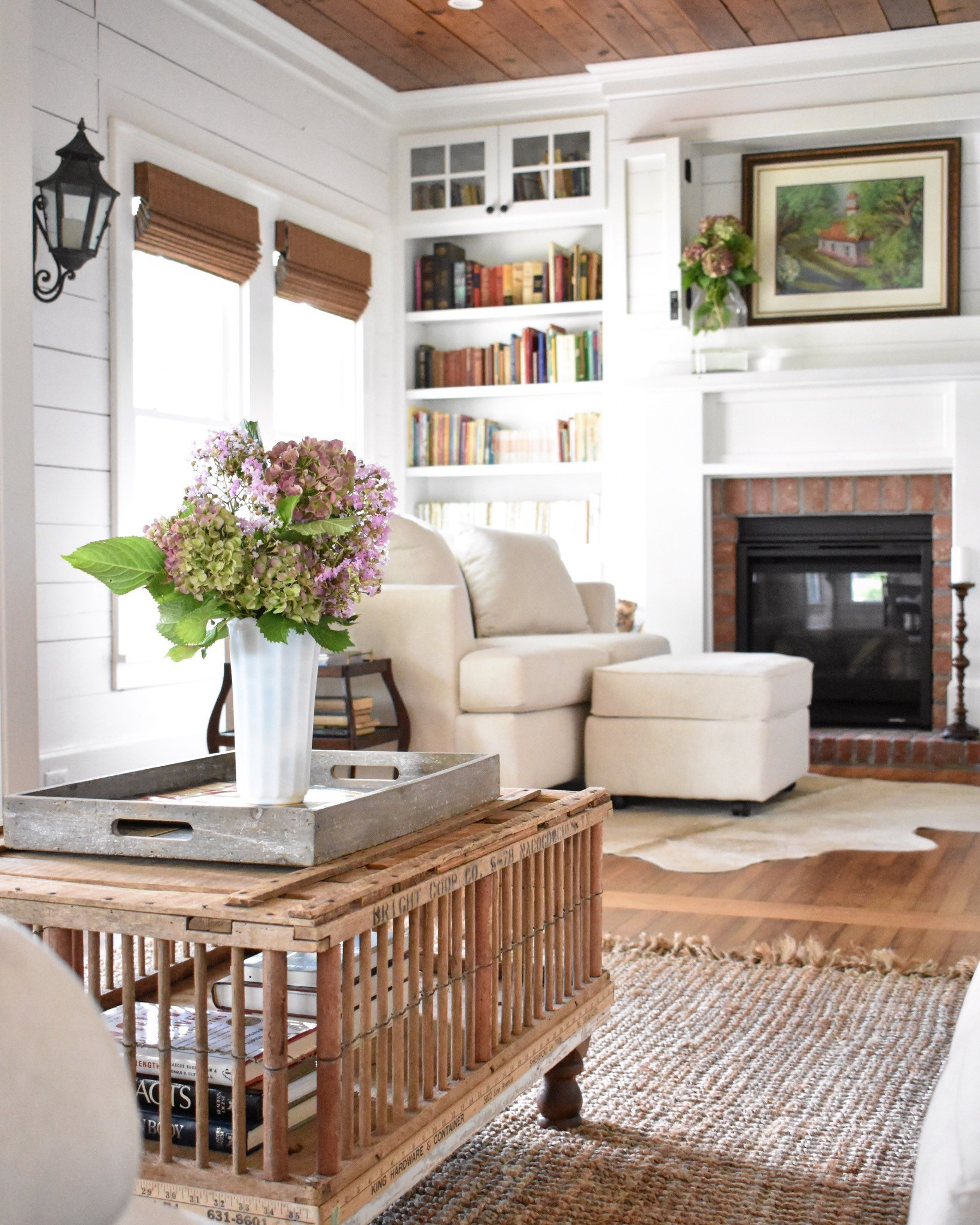 Nancy Meyers aesthetic! 

Home, home finds, spring home, living room, spring home decor, home decor, living room home decor 

#LTKStyleTip #LTKSeasonal #LTKOver40