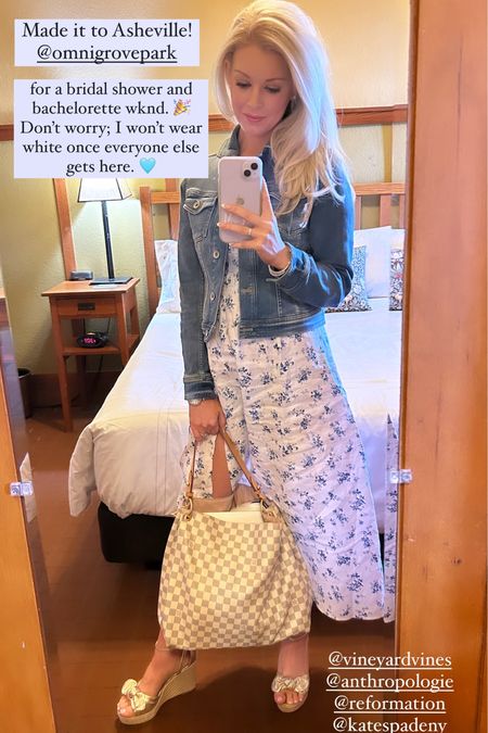 This may or may not be one of three blue and white floral long smock style dresses I have.  I can’t get enough! 🩵🤍💙

#LTKstyletip #LTKtravel #LTKSeasonal