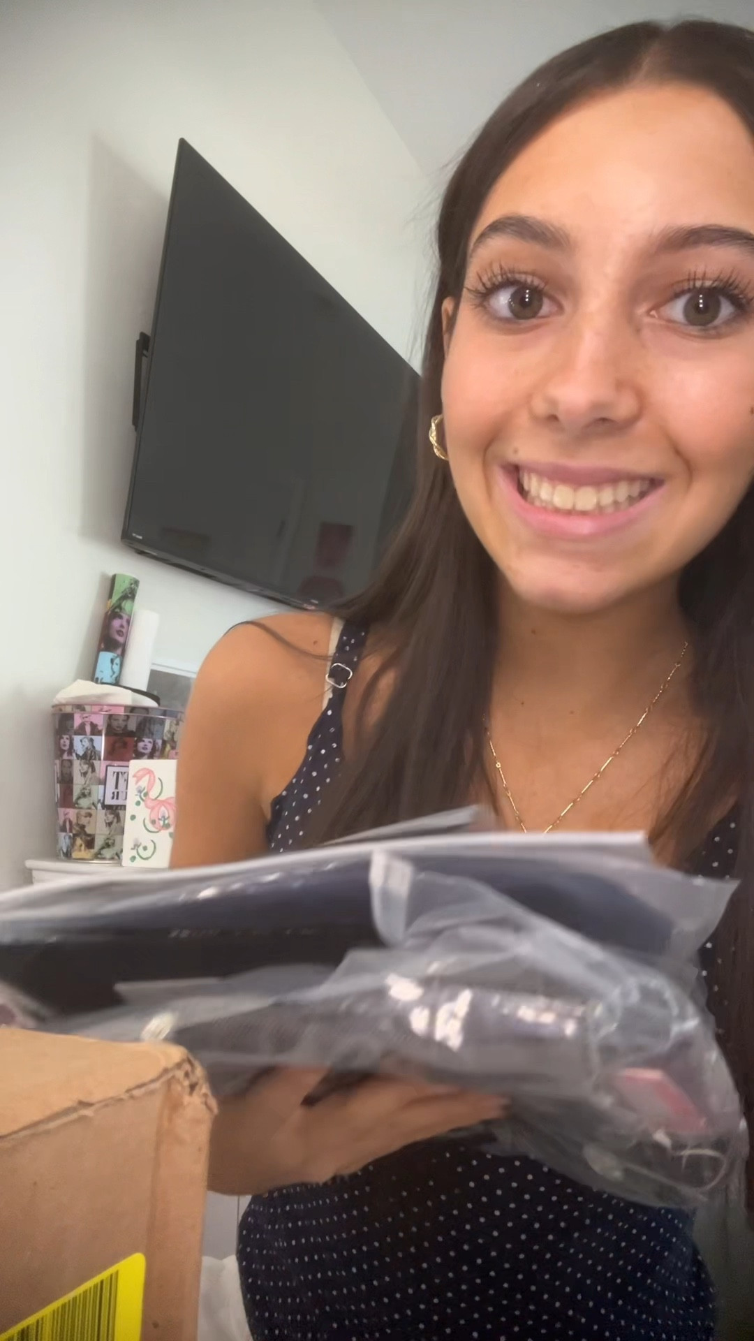 obsessed with love shack fancy. AND EDIKTED WHAT 

#LTKFindsUnder50 #LTKBeauty #LTKStyleTip