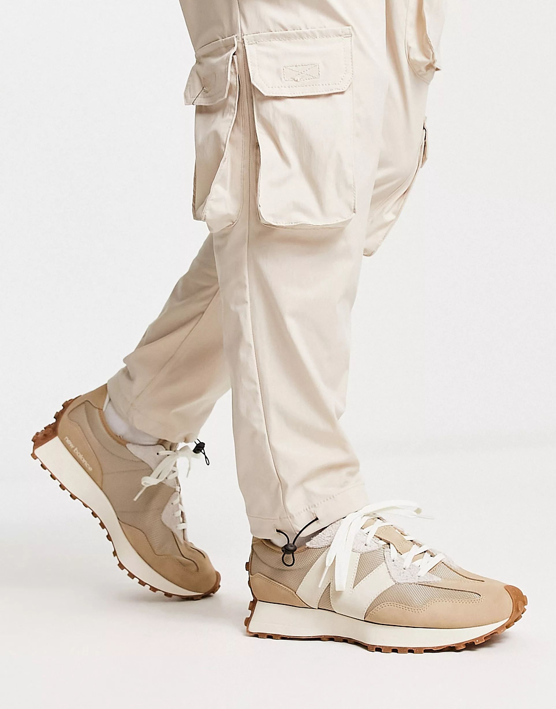 New Balance 327 sneakers in oatmeal | ASOS (Global)