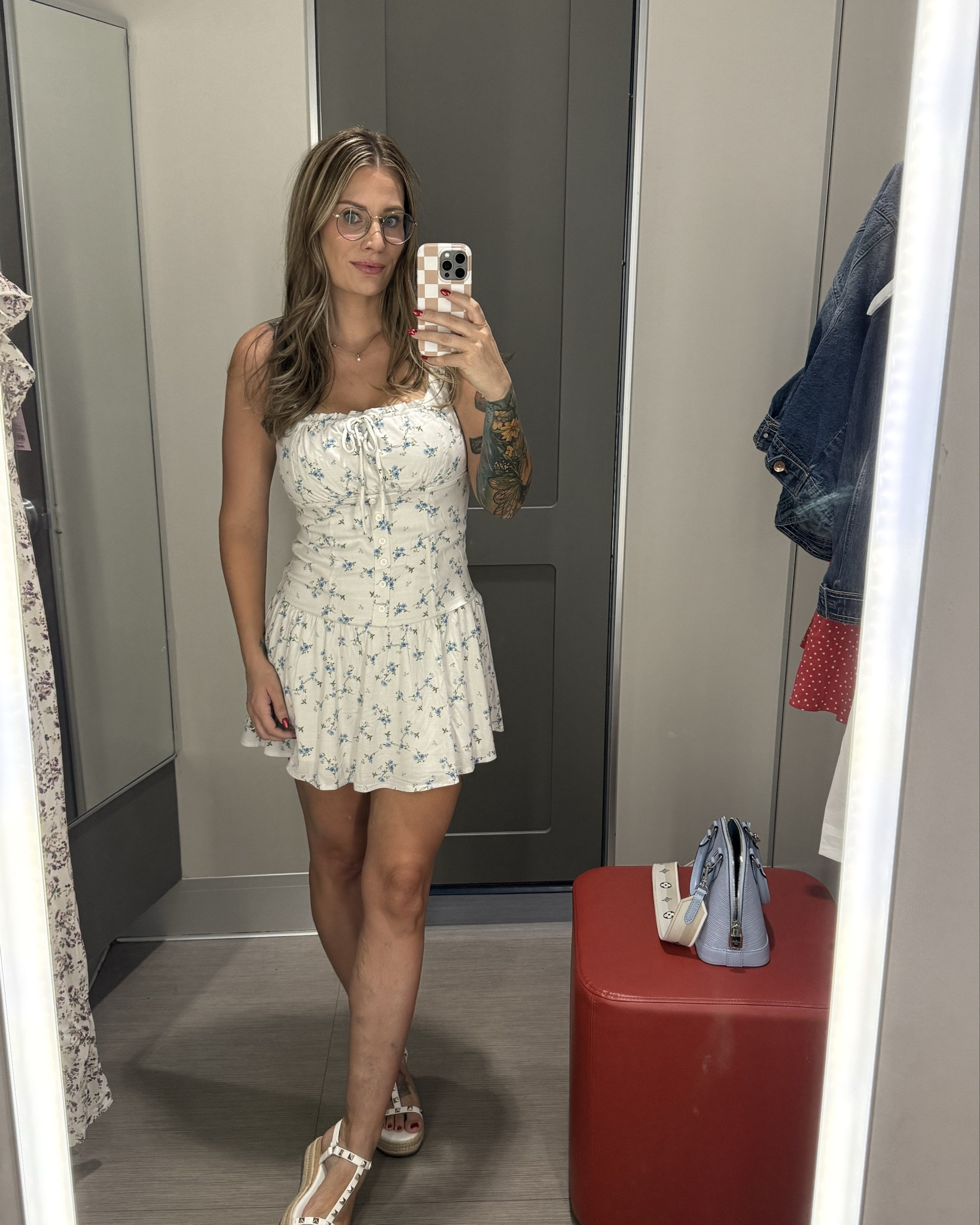 I have this dress in red and adore it. As soon as I saw it in white on sale I knew I had to get it. 
I’m 5’6     145lbs 
34 DDD and in a size small. 

#LTKStyleTip #LTKSaleAlert #LTKFindsUnder100