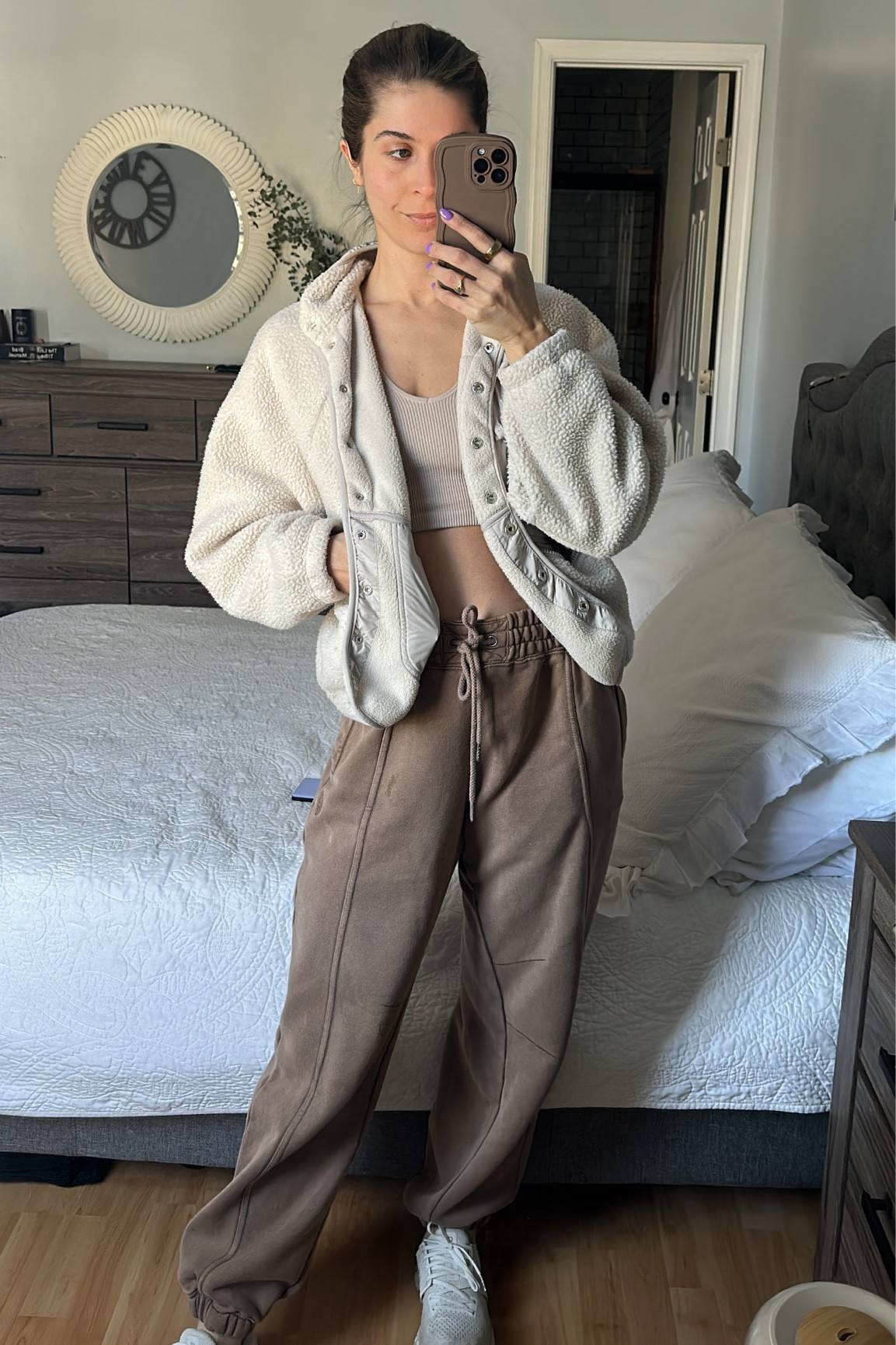 these sweats are literally *it* lounge goals 

#LTKfindsunder100 #LTKfitness #LTKstyletip