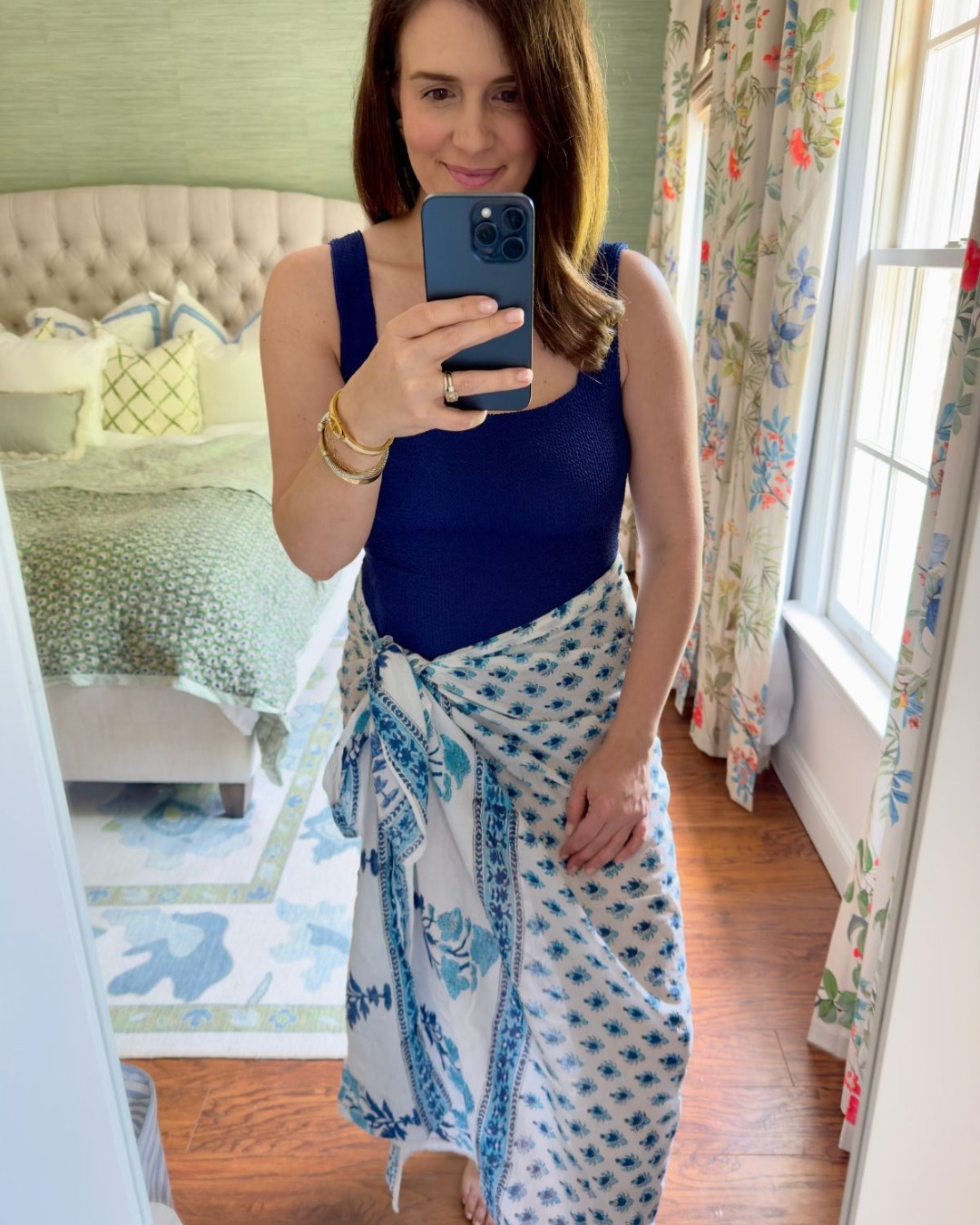 This one piece swimsuit is perfect for moms. It sucks you in just right and is great coverage. Very flattering!!

#LTKSwim #LTKFamily #LTKFindsUnder100