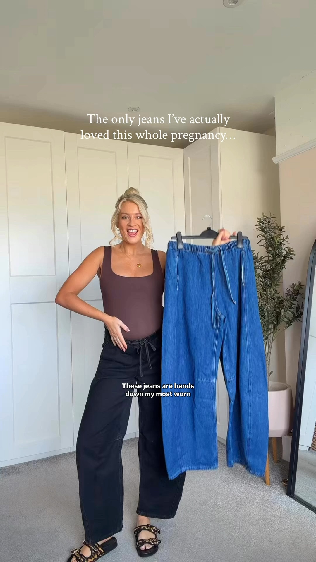 6 months pregnant and these are still the jeans I reach for the most 🤍

They’ve just been restocked! I sized up two sizes and got w28. 

Also found the best Zara vests for layering over the bump (and they’re only £12.99) wearing size small in the vests xx click the white and the brown and black comes up too!

Pregnancy jeans, bump friendly jeans, bump friendly outfit, 6 months pregnant outfit 


#LTKjeans #LTKmaternity #LTKuk