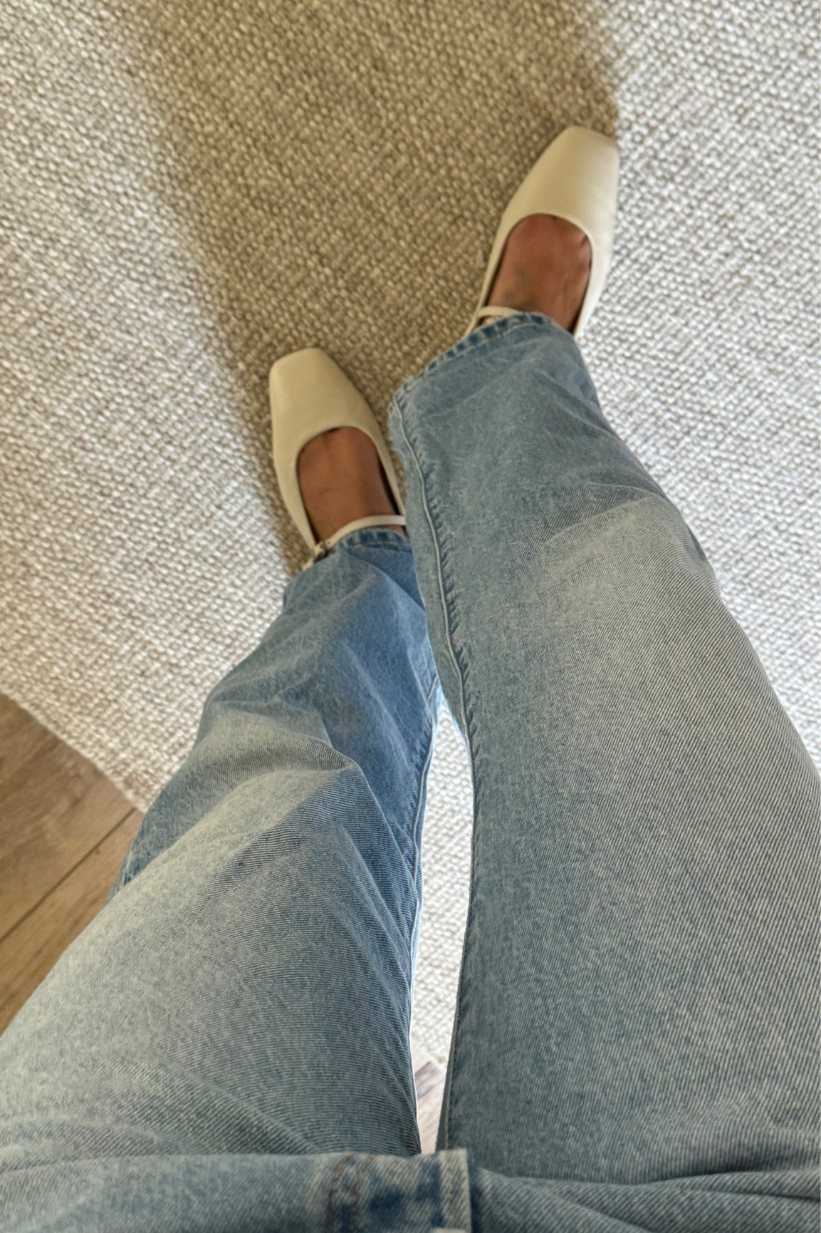 Jeans + flats combo on repeat 🔁 

#LTKFindsUnder100 #LTKShoeCrush