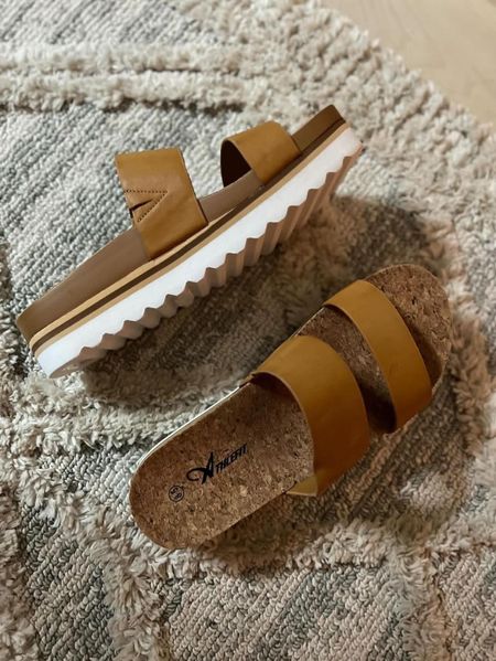 Platform sandals

Shoes  slides  summer outfit  beach outfit 

#LTKStyleTip #LTKSeasonal #LTKShoeCrush