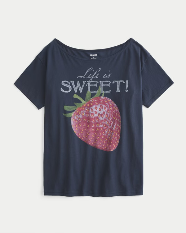 Oversized Off-the-Shoulder Strawberry Graphic Tee | Hollister (US)