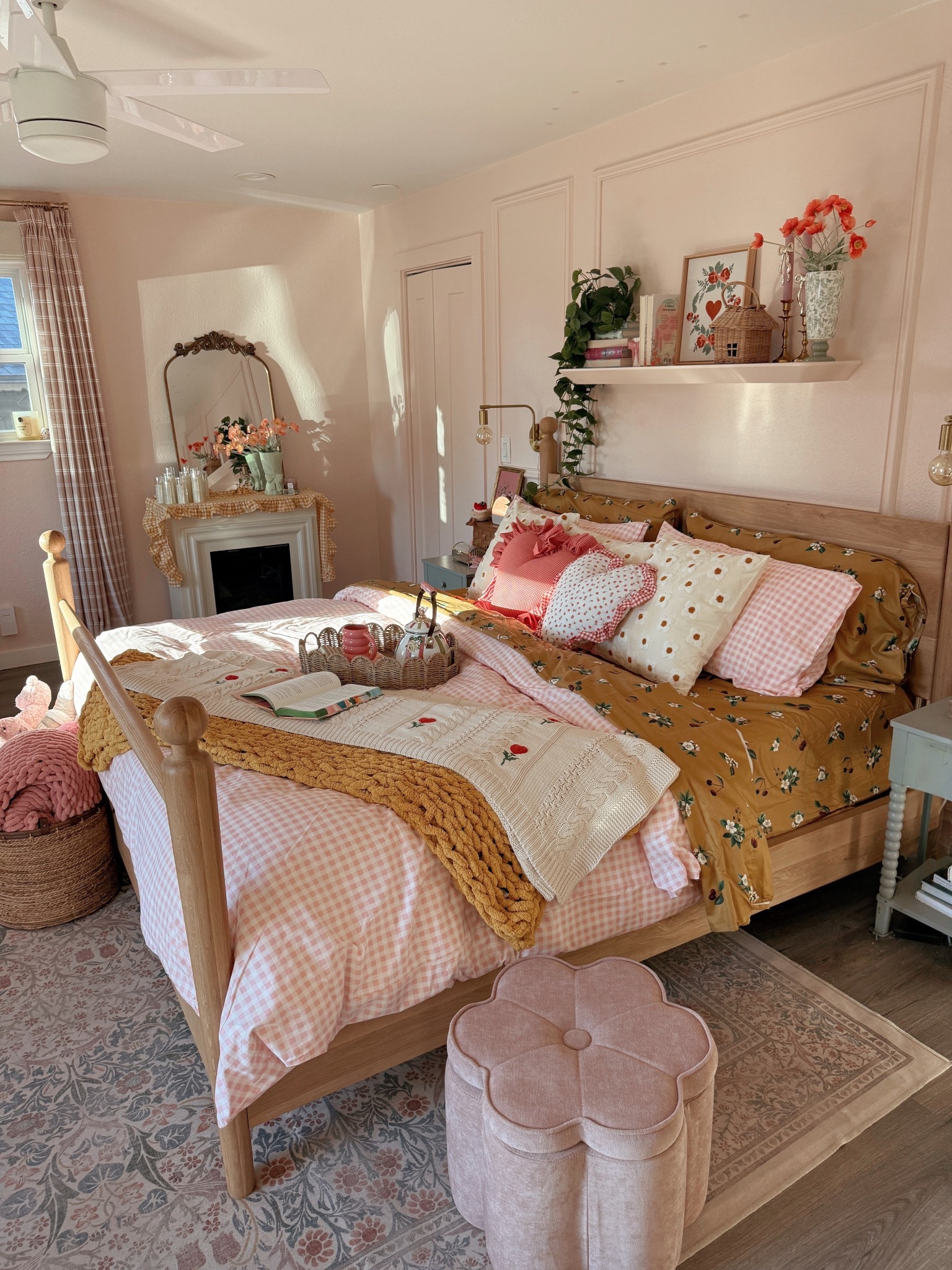 Bedroom decor 🌸🦢