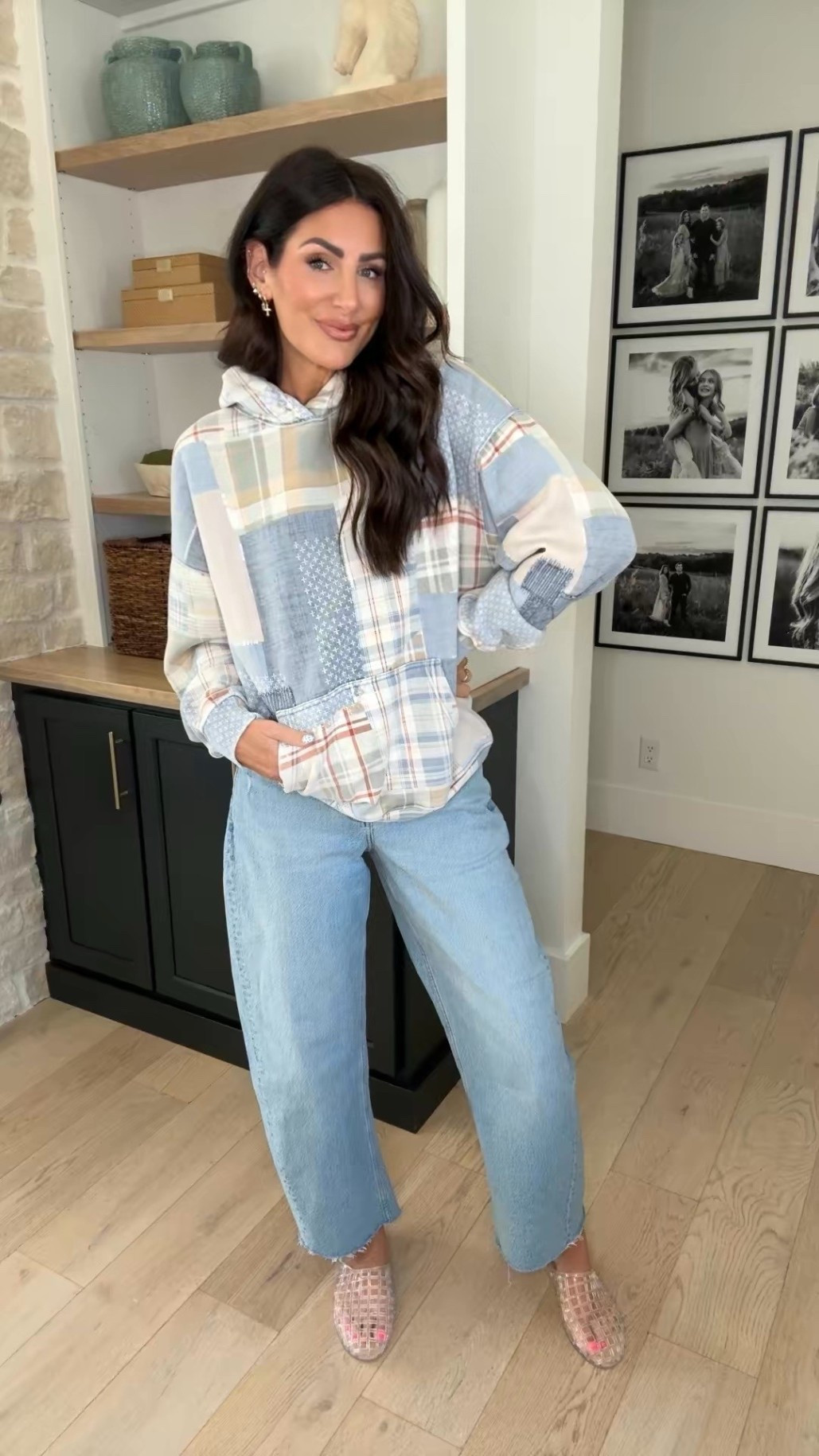 Spring sweatshirt - size large 
Jeans size 27 (tts) 
Jelly mules tts 

#LTKTall #LTKOver40 #LTKdayinmylife