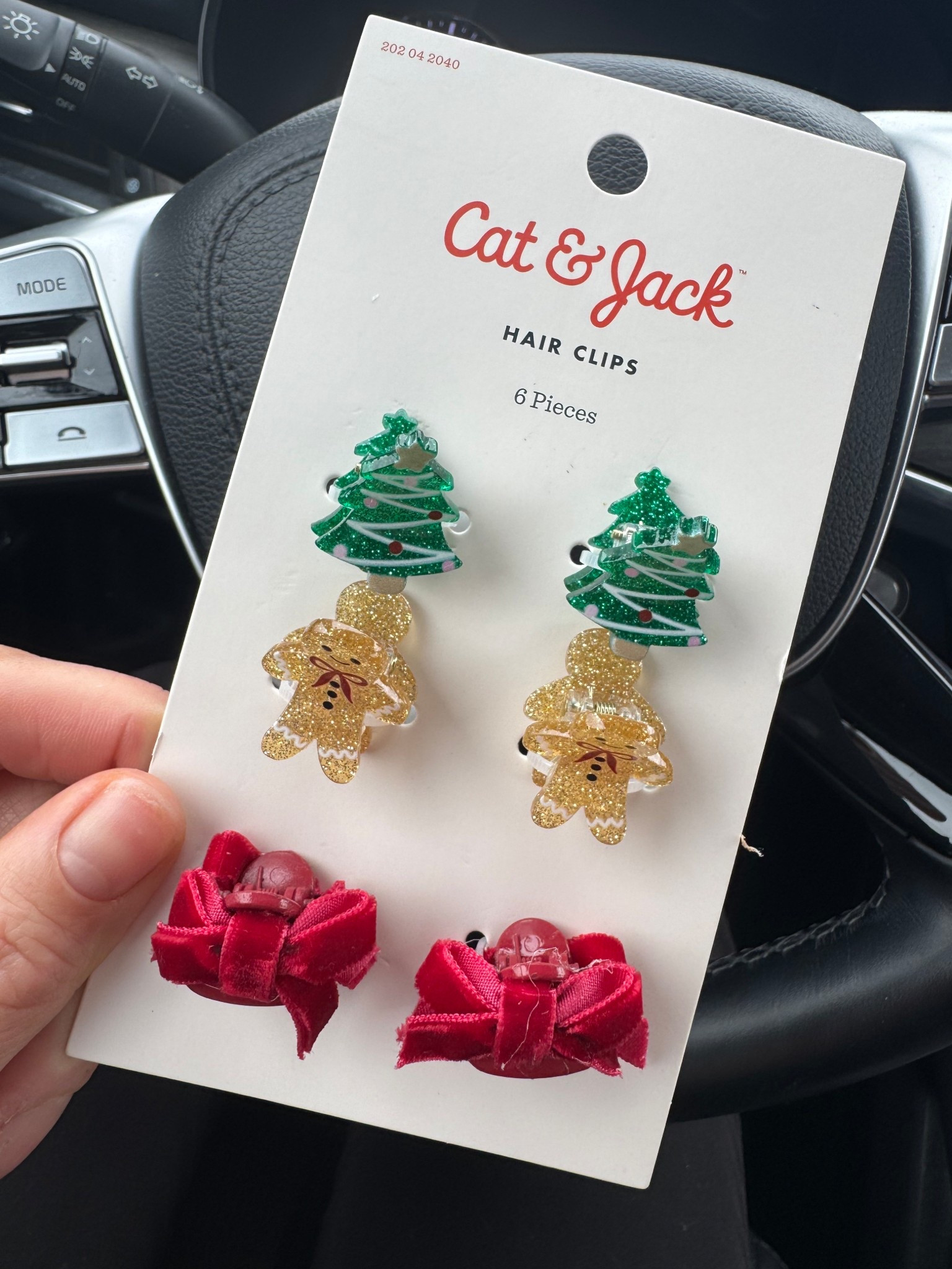 The cutest toddler hair clips for the holidays!!

Target 
 Christmas 

#LTKKids #LTKGiftGuide #LTKHoliday