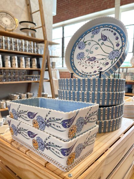 Beautiful bakeware set with intricate pattern and scalloped edges. 🩵

• hand-painted and glazed stoneware
• blue floral motif design
• dishwasher & microwave safe

#LTKFindsUnder50 #LTKHome #LTKSaleAlert