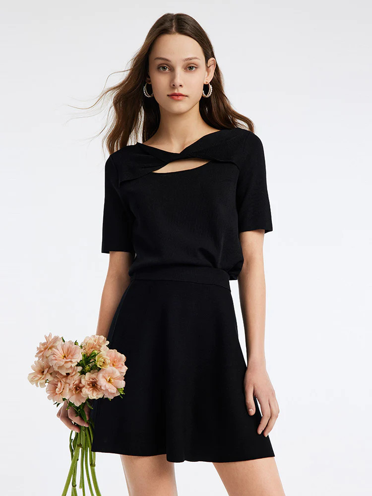 Tencel Mulberry Silk Woolen Top And A Line Mini Skirt Two-Piece Set | GOELIA