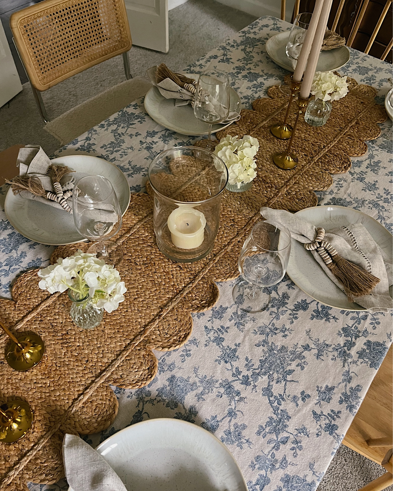 Book Club Tablescape for The Wedding People 💙✨📖🌊🇺🇸

#LTKHome #LTKParties