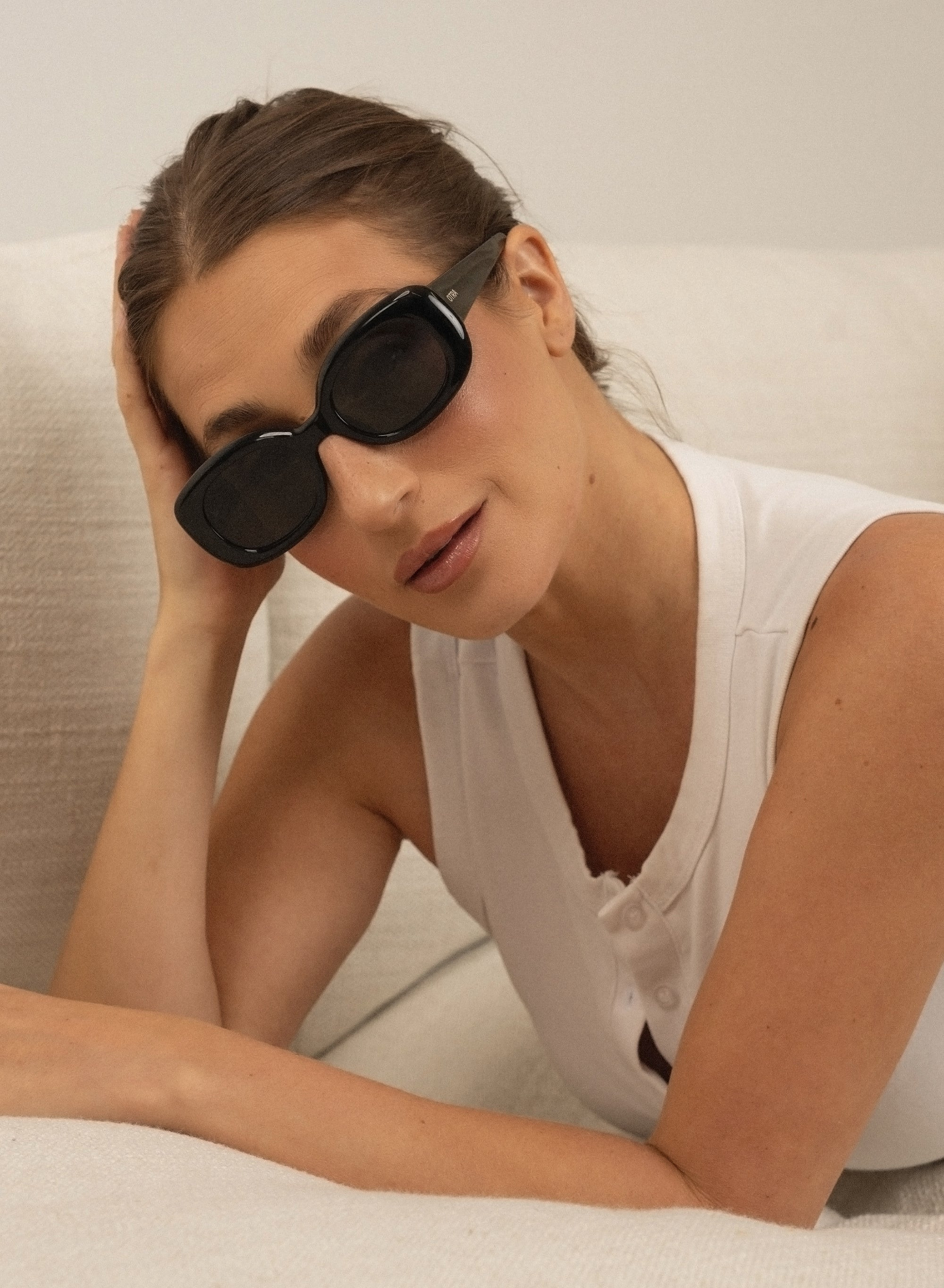 Viv - Black | Otra Eyewear
