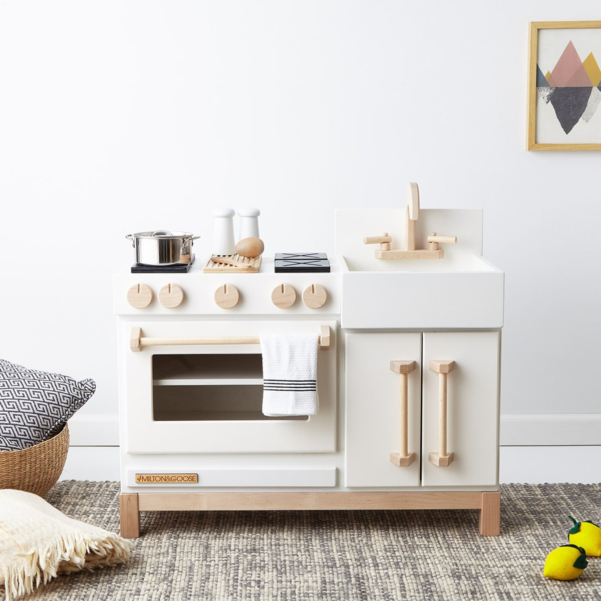 Milton and Goose Essential Play Kitchen | The Tot