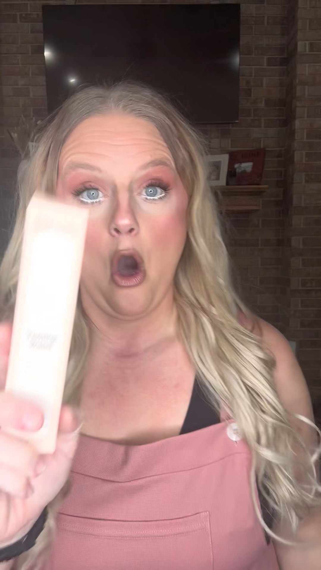 This has seriously been a lifesaver since I accidentally cut my hair!  #kitsch #tamingwand #cuthair #midsizemom #hairstyle

#LTKmomlife #LTKselfcare #LTKBeauty