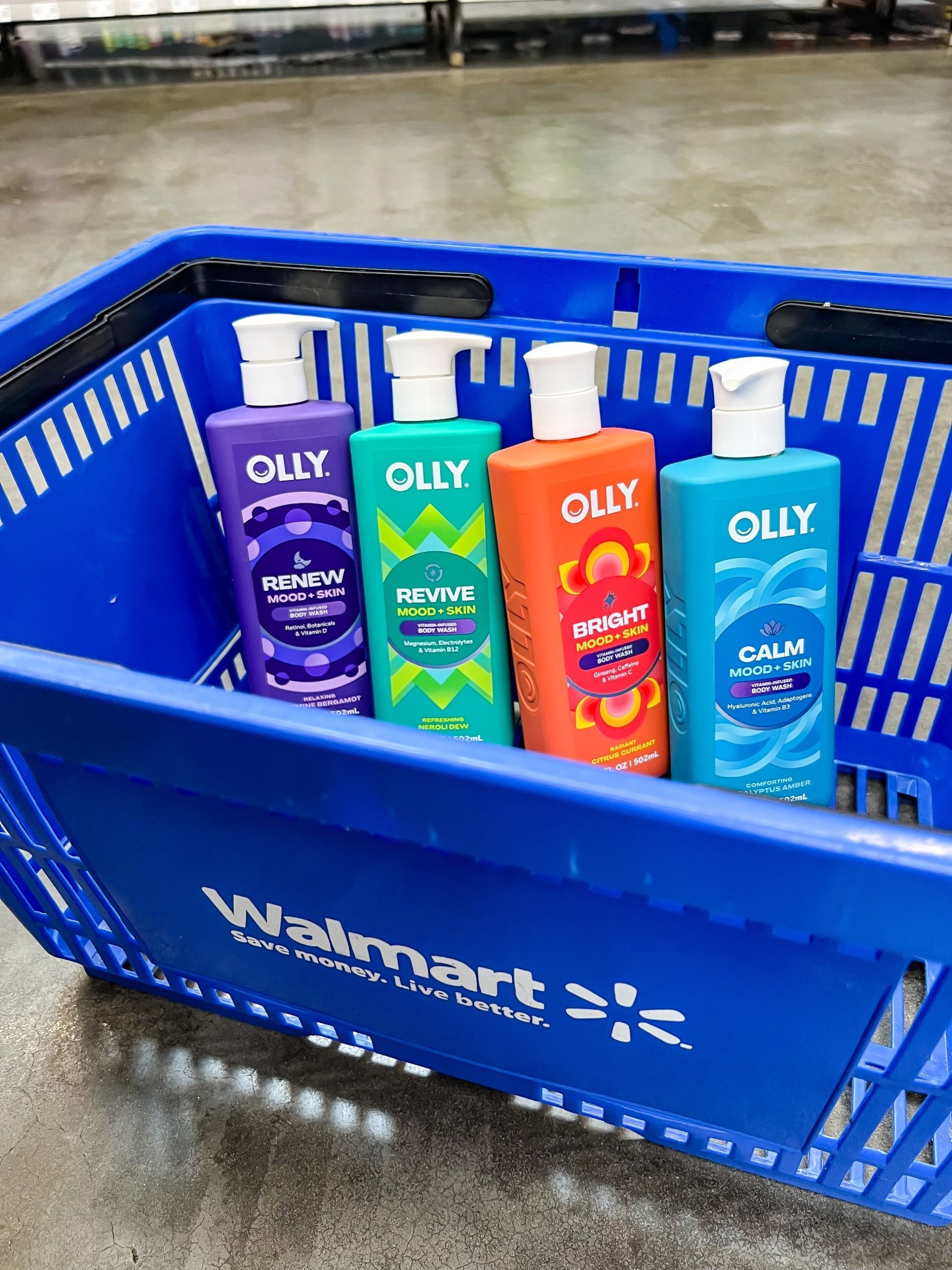 #OLLYpartner Body care that can change your mood for the better?!? Yes! Sign me up please.Life comes at you fast, especially with a newborn and Olly Mood + Skin has helped my showers become their own kind of therapy. Grab your today! 

#ad #paidlink