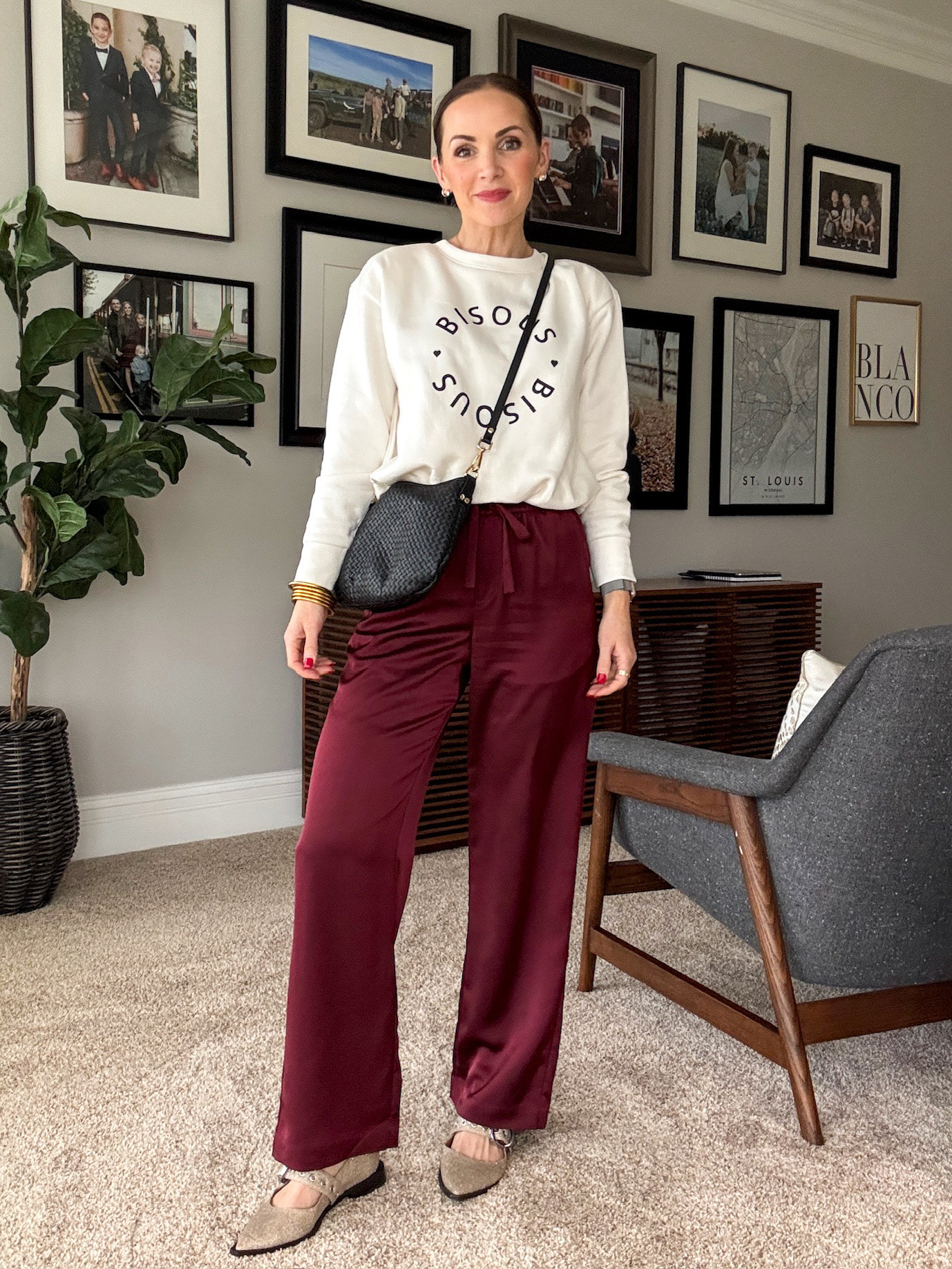 @quince bag (smaller size) has been the perfect replacement to the belt bag- much more elevated and great quality 

#LTKootd #LTKmomlife #LTKgrwm