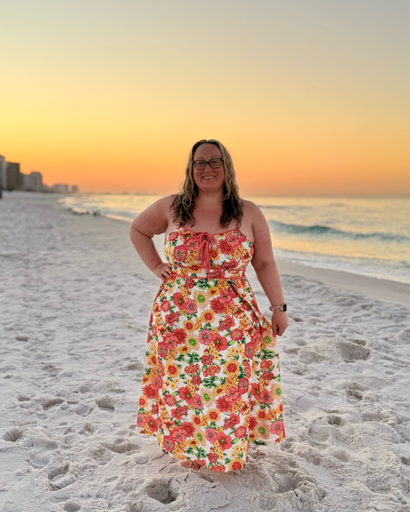 Love this springy floral summer dress! Wearing a size extra large, and yes, IT HAS POCKETS!! 🌻🌺🌸 

#LTKPetite #LTKMidsize #LTKSeasonal