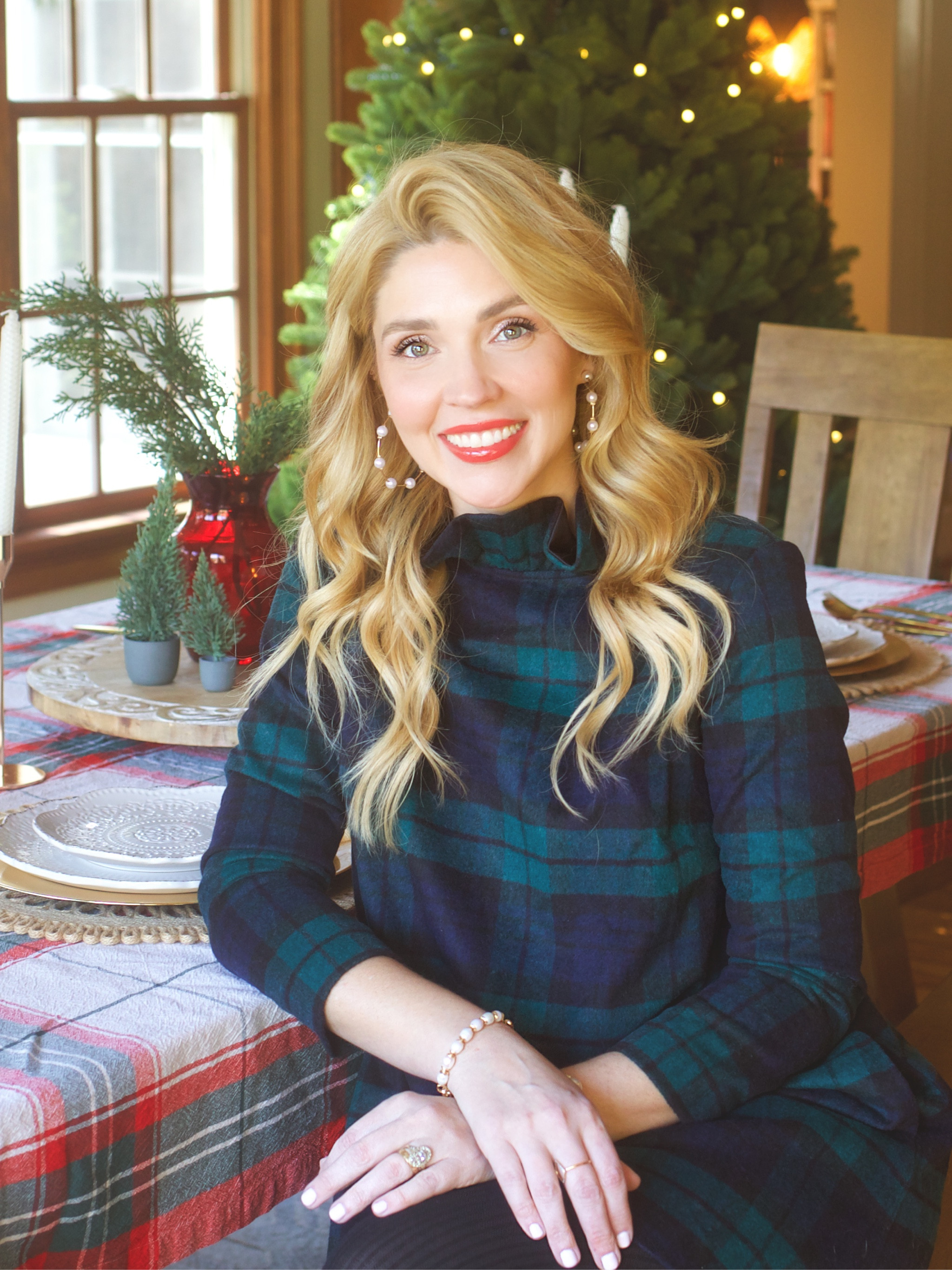 Bam❤️ it’s Christmas 🎄 well kind of 😉 brace yourself- holiday content is coming right up!!! 

#LTKfamily #LTKSeasonal #LTKHoliday