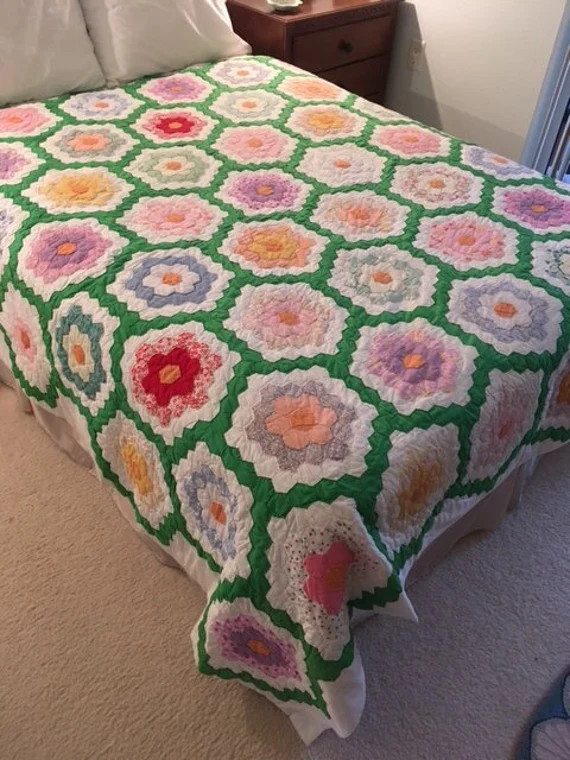 Flower Garden Vintage Quilt, Large Size Queen , Hand Quilted, Pastel Calico Prints with Contrasti... | Etsy (US)