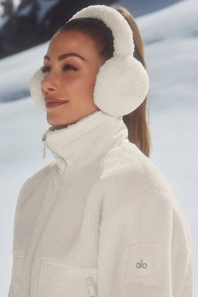 Sherpa Ear Muffs | Alo Yoga (US)