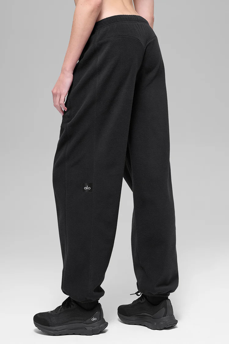 Polar Fleece High-Waist Retreat Jogger | Alo Yoga