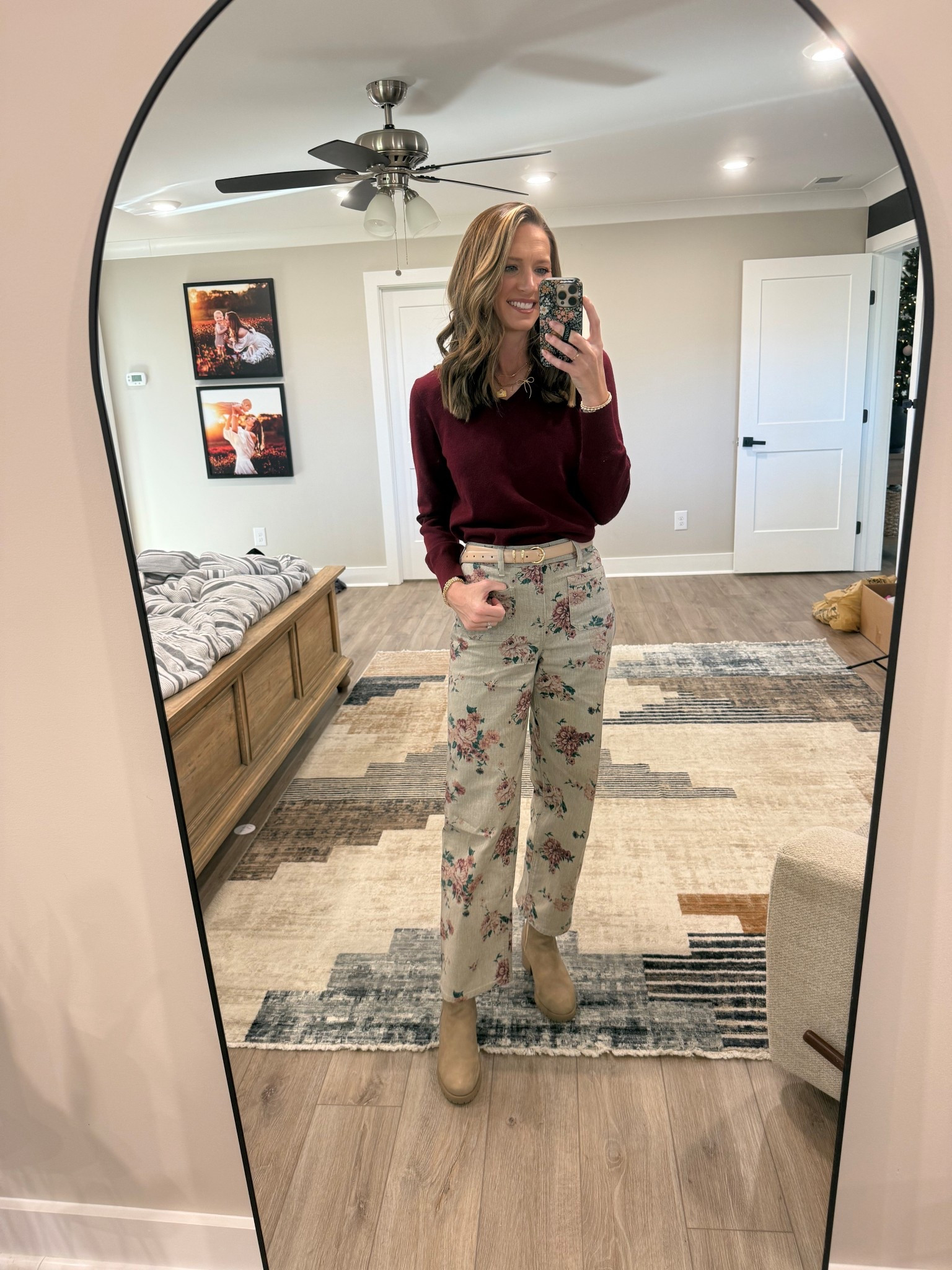 Obsessed with these floral pants 😍

#LTKValentine #LTKootd #LTKmomlife