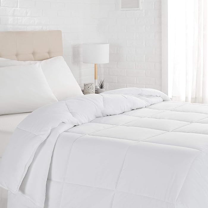 Amazon Basics White Down Alternative Comforter and Duvet Insert with Corner Tabs, Machine Washabl... | Amazon (US)