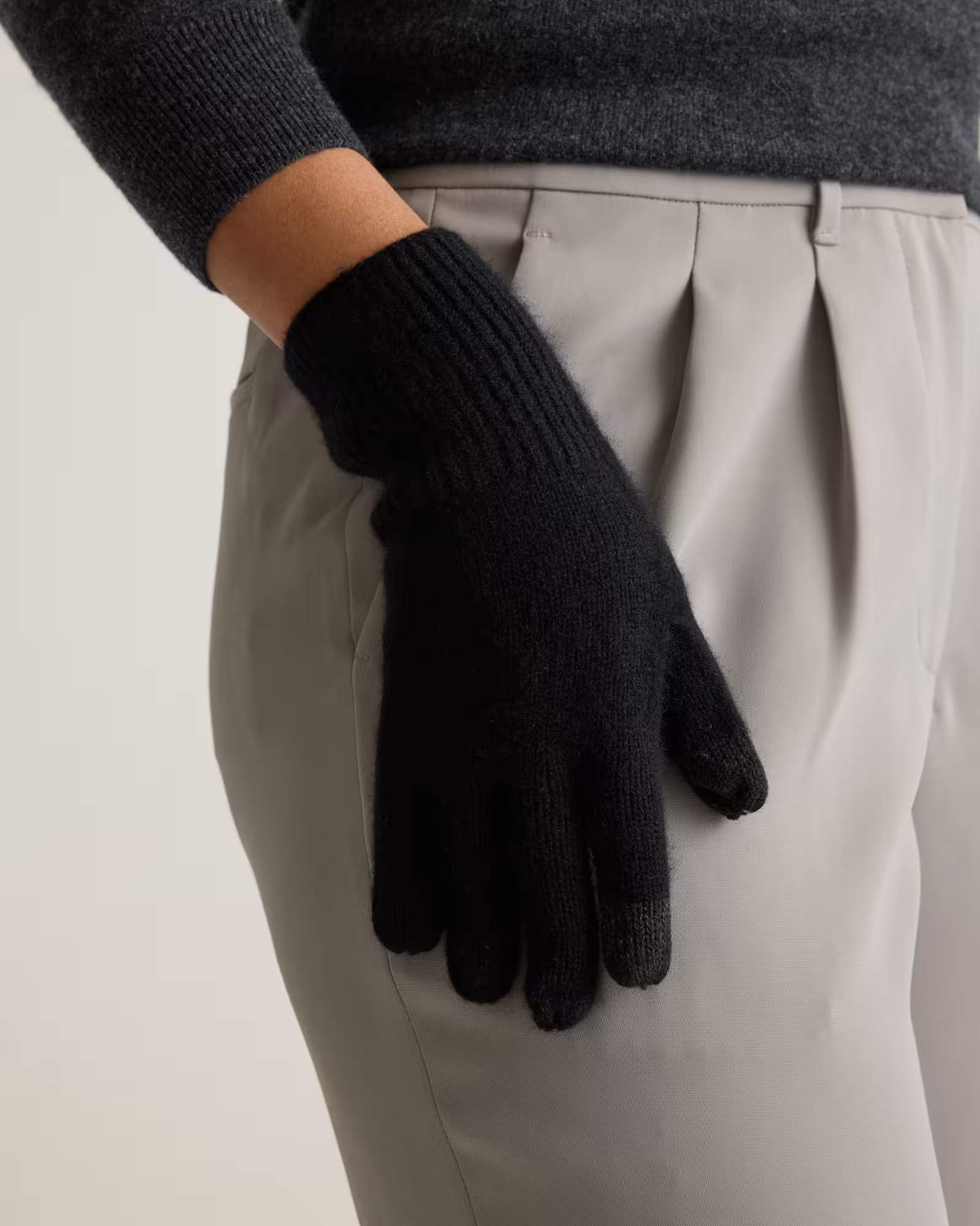 Mongolian Cashmere Gloves | Quince