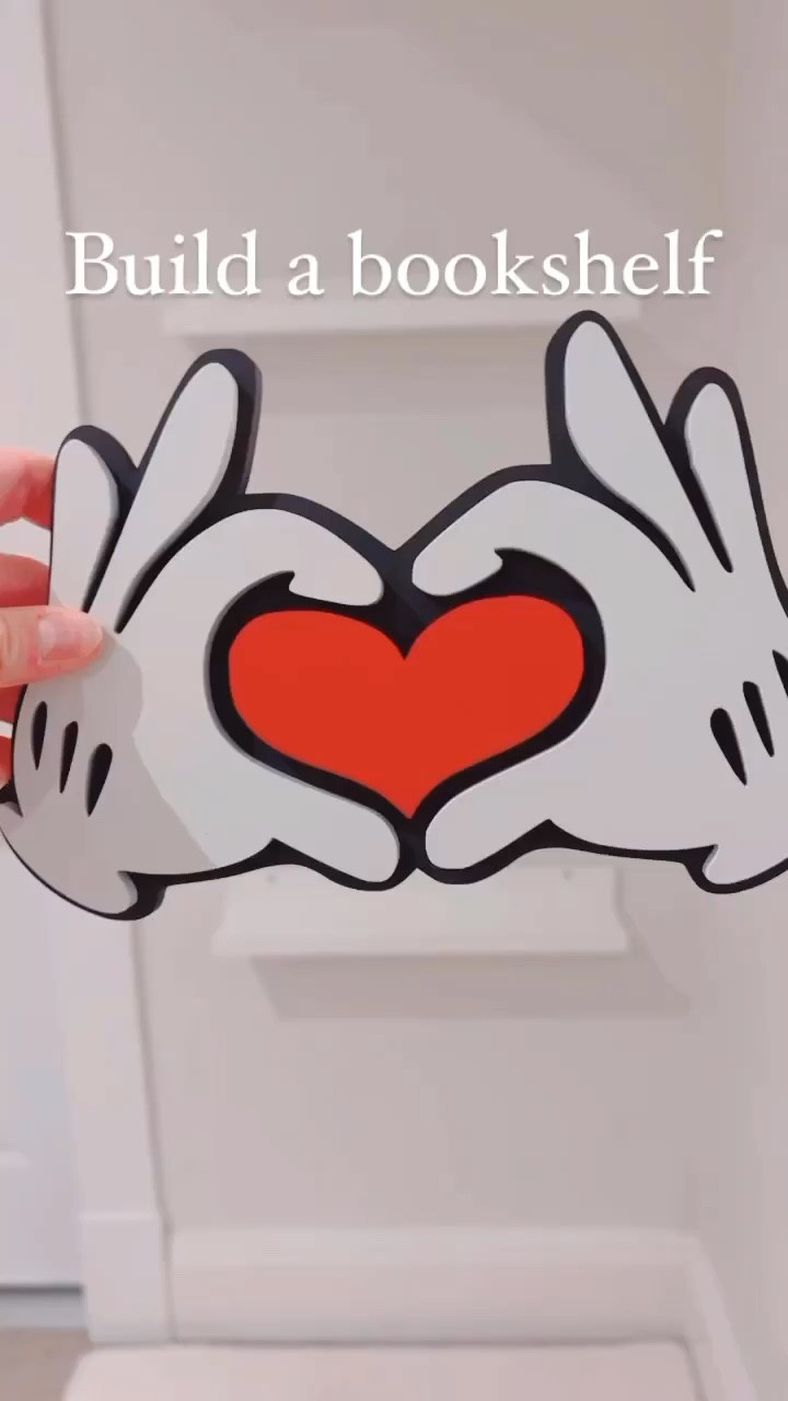 Our book corner 

#LTKhome #LTKfamily #LTKSeasonal