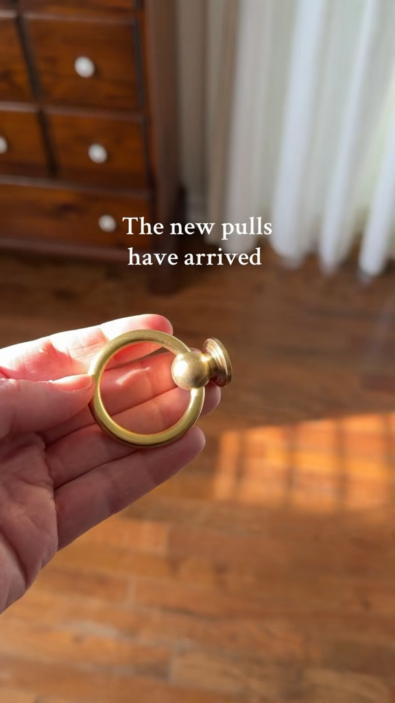You don't have to paint a piece of furniture to give it a new look. Sometimes new drawer pulls are all you need! #furniture #chest #dresser #drawerpulls #hardware #drawerknobs #DIYproject #DIYhome #homestyling #homedesign #interiordesign 

 #LTKHome